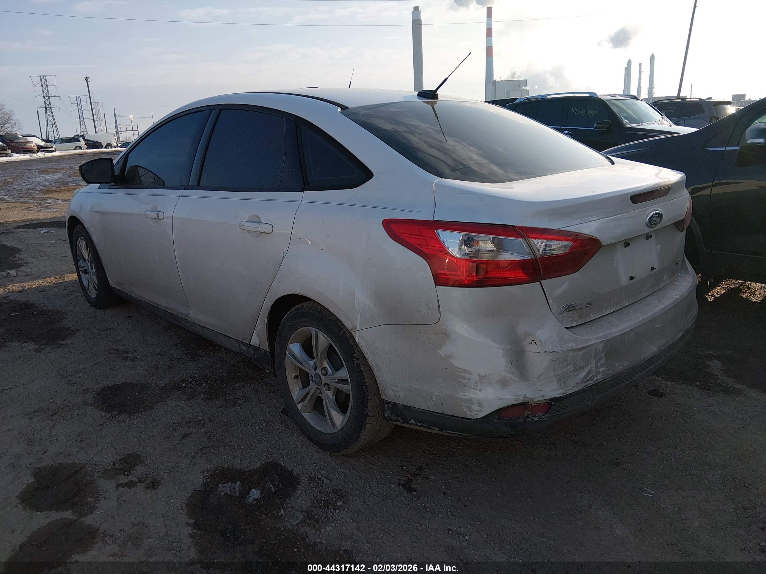 FORD FOCUS image 3