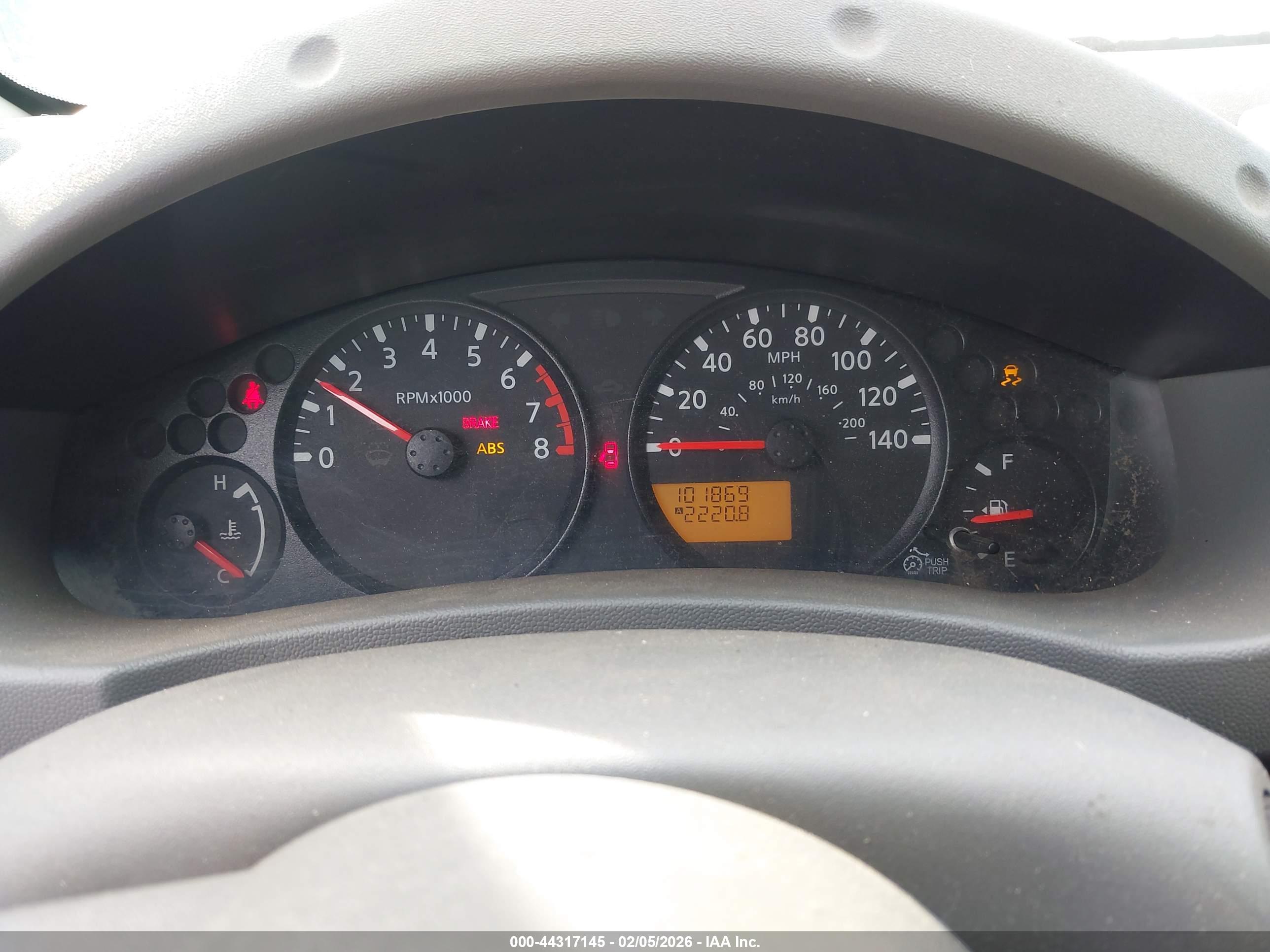 NISSAN FRONTIER image 7