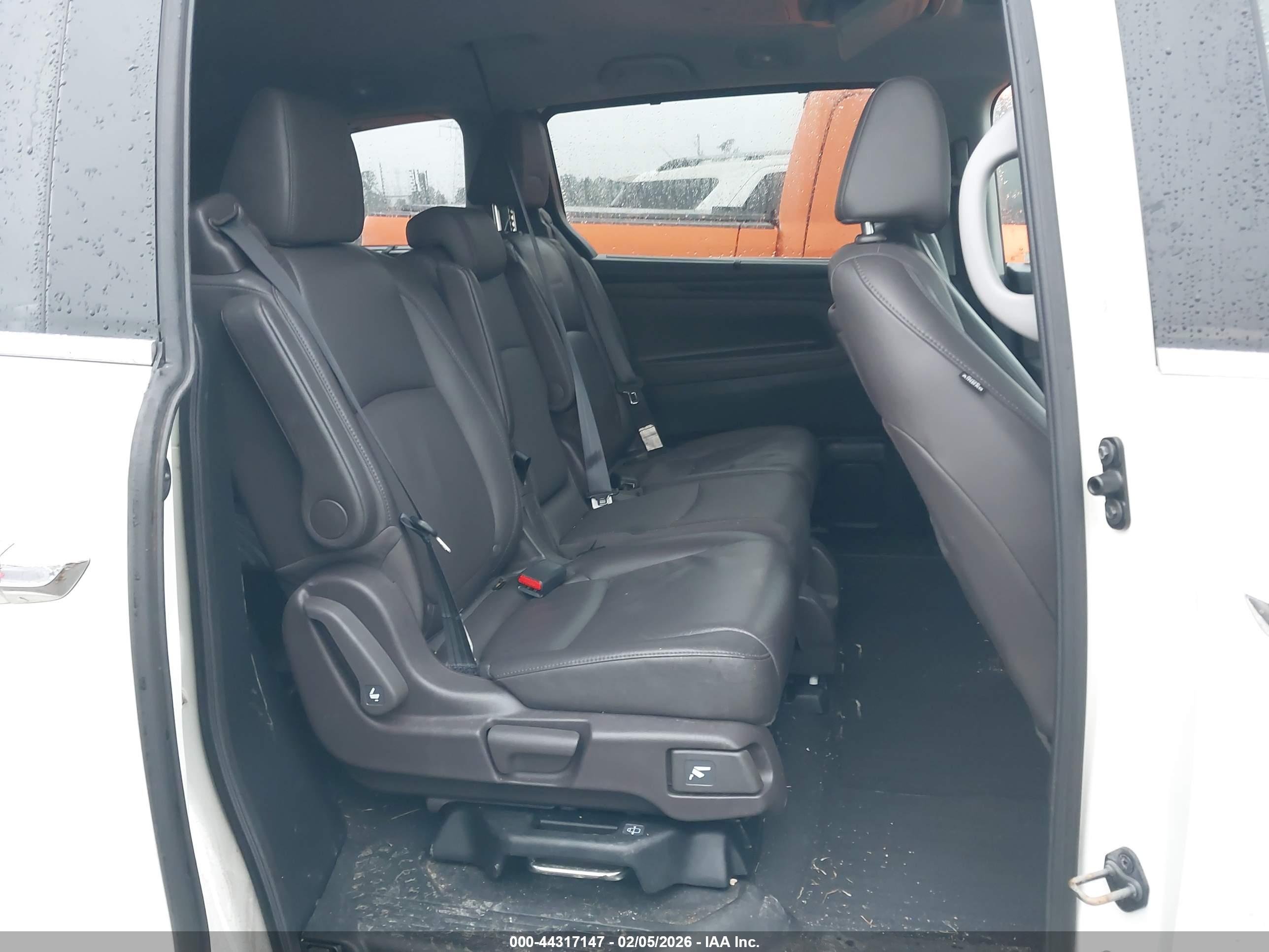HONDA ODYSSEY image 8