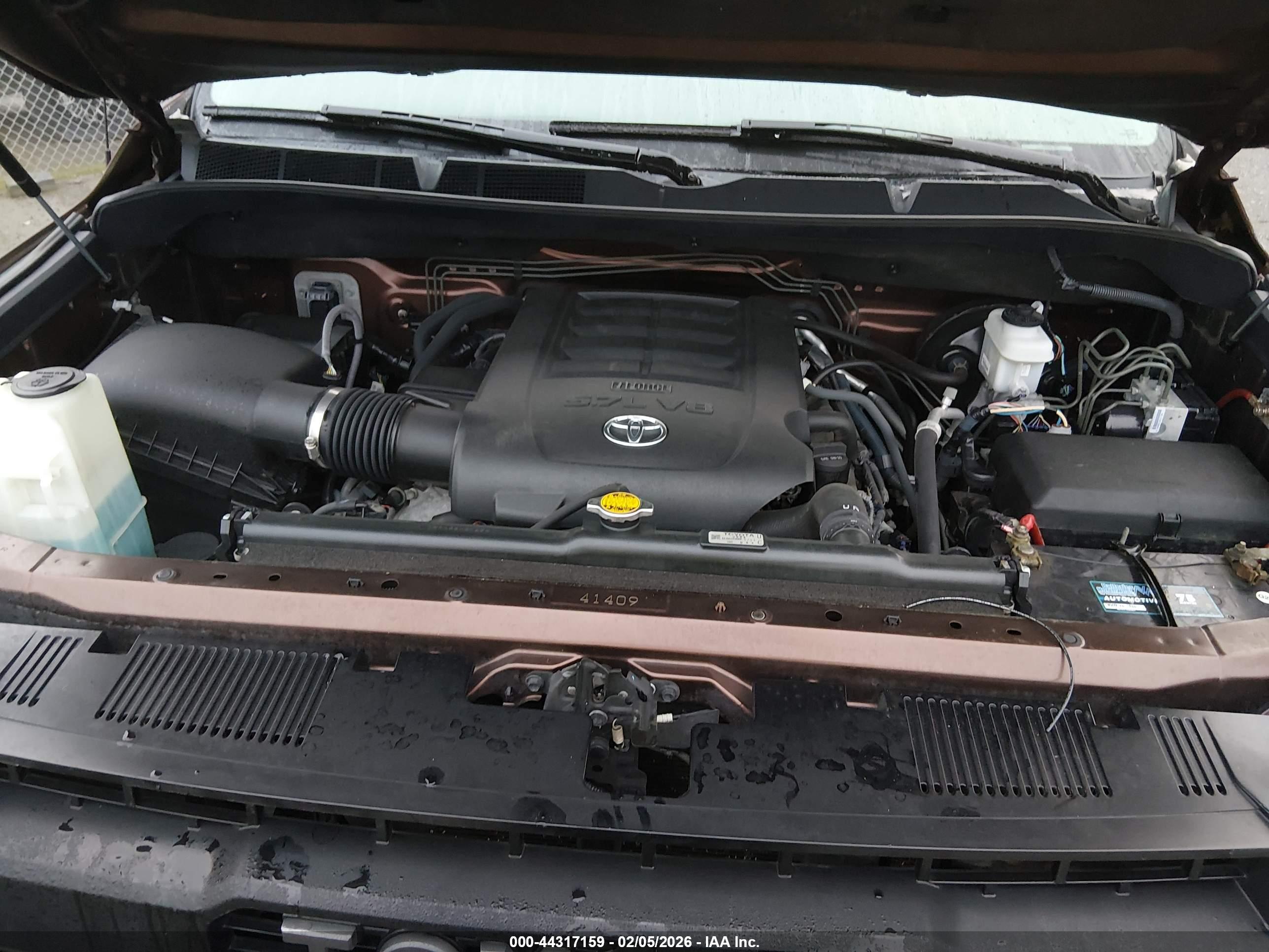 TOYOTA TUNDRA image 10