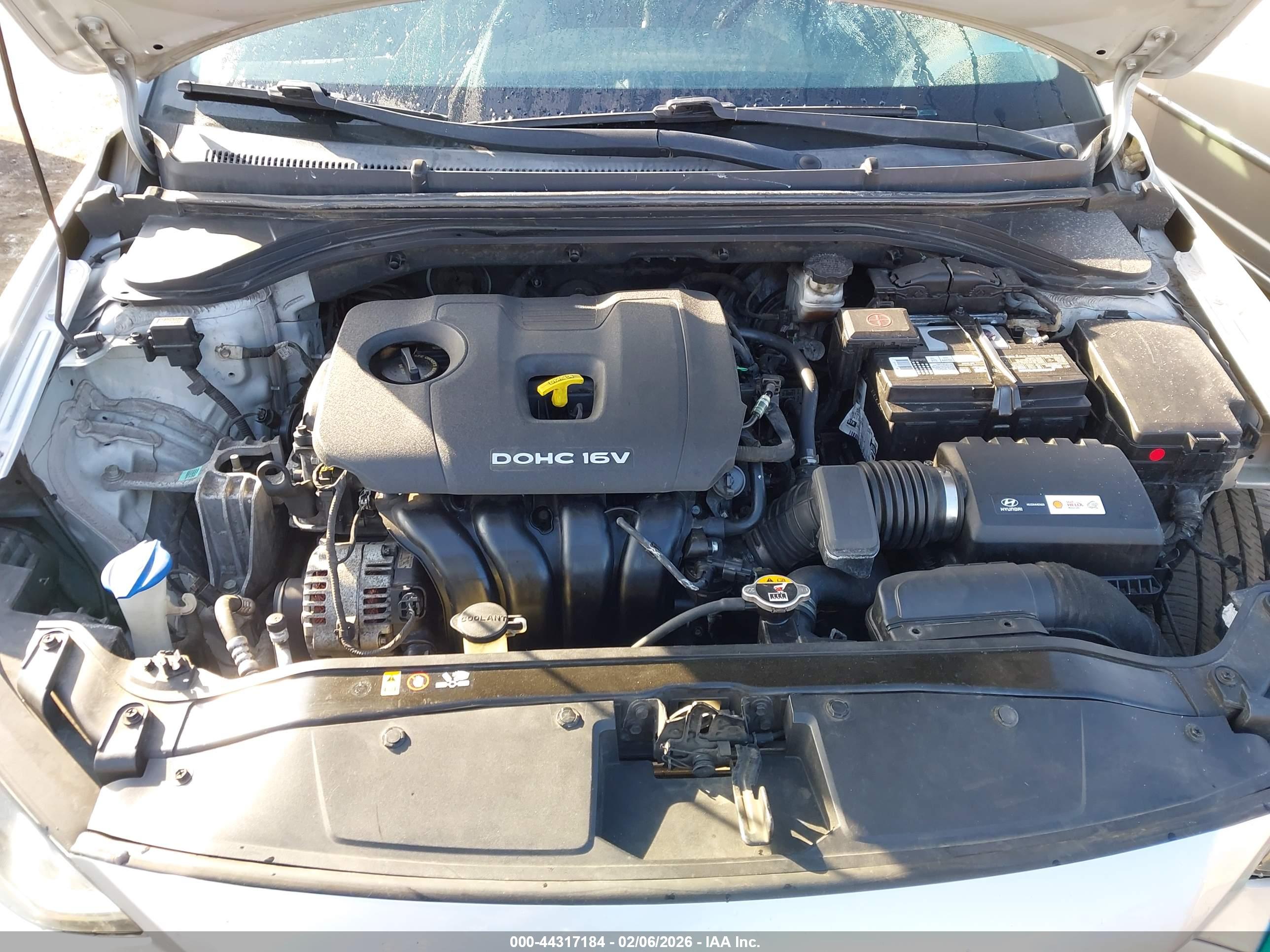 HYUNDAI ELANTRA image 10
