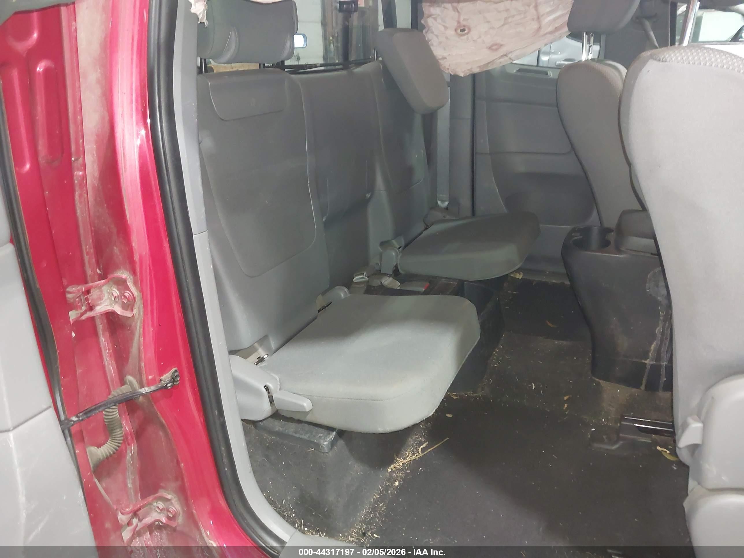 TOYOTA TACOMA image 8