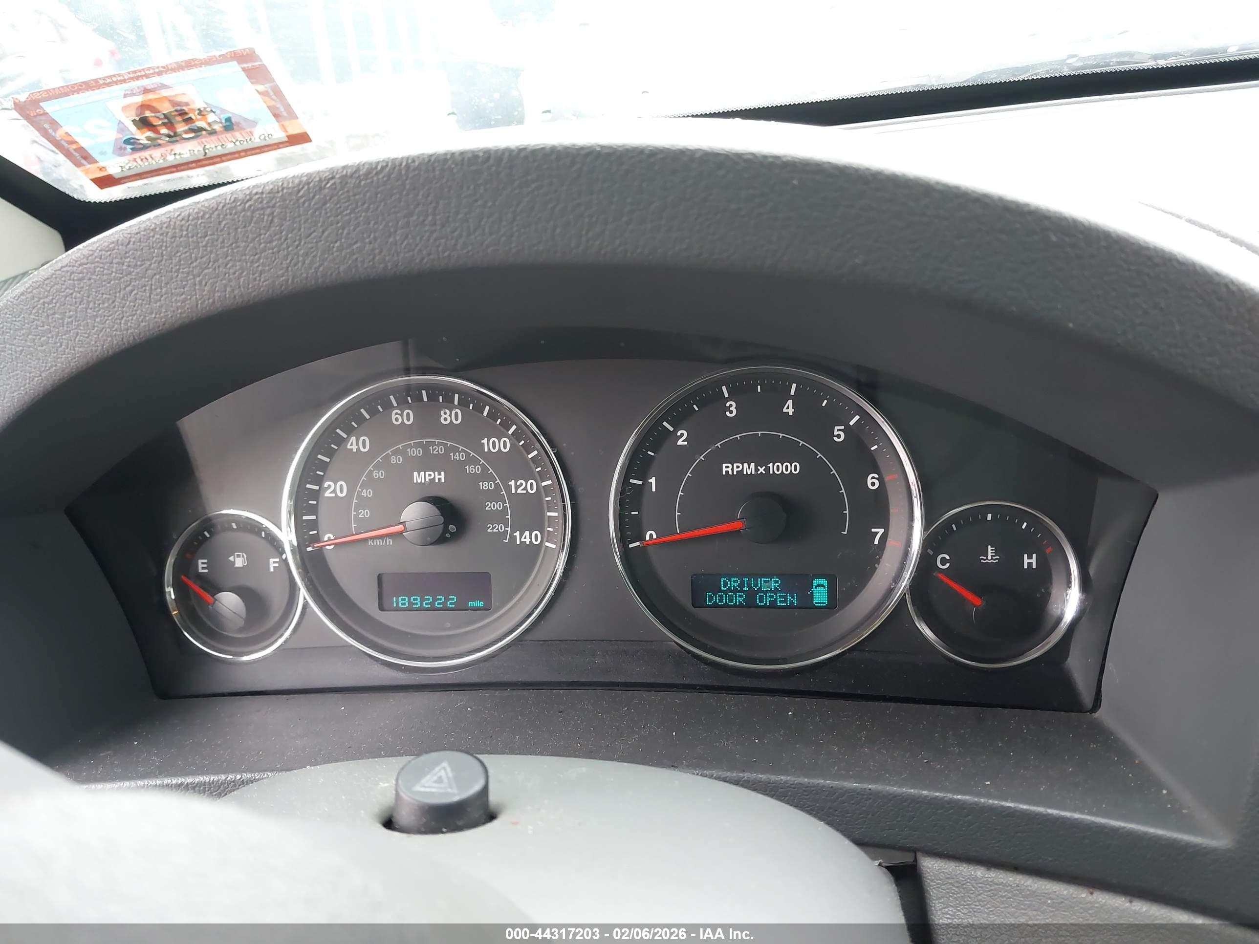 JEEP GRAND image 7