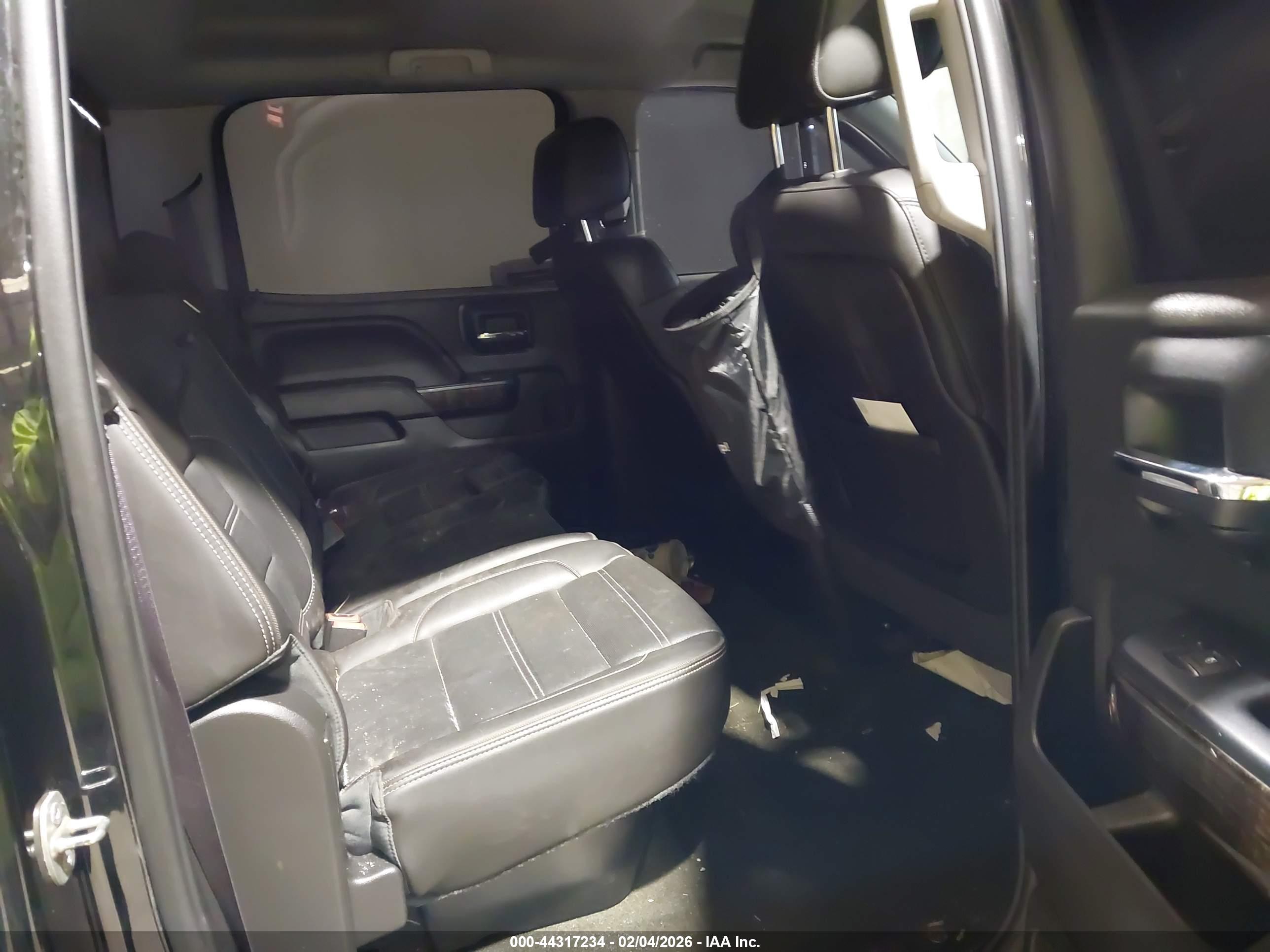GMC SIERRA image 8