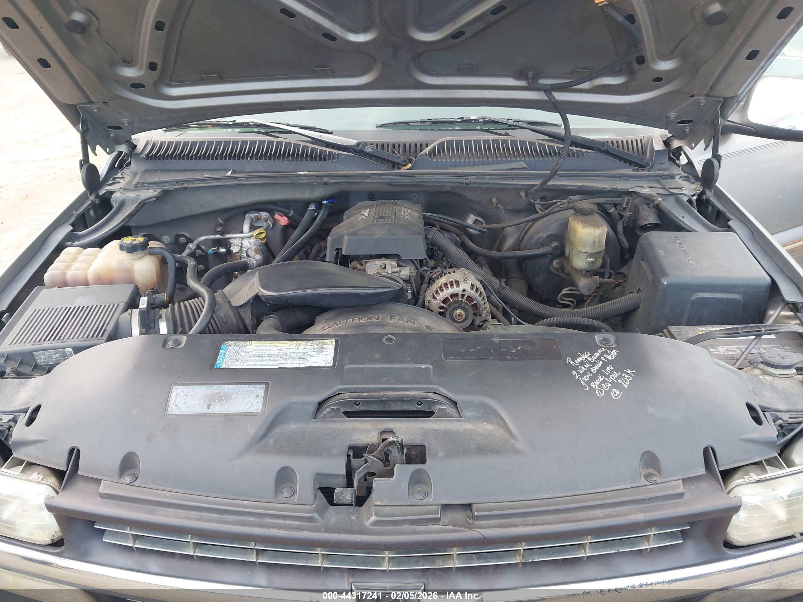 CHEVROLET SILVERADO image 10
