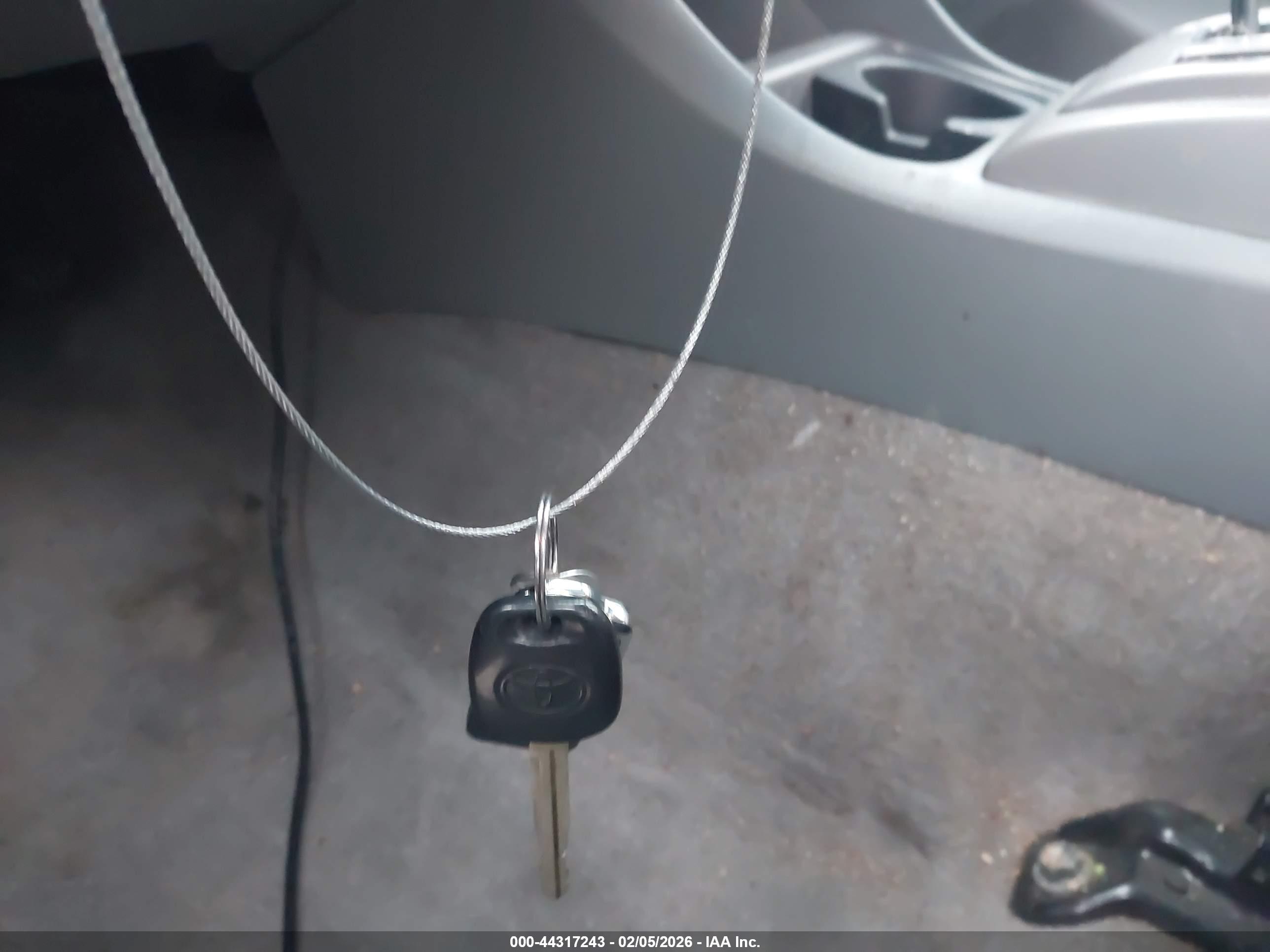 TOYOTA TACOMA image 11