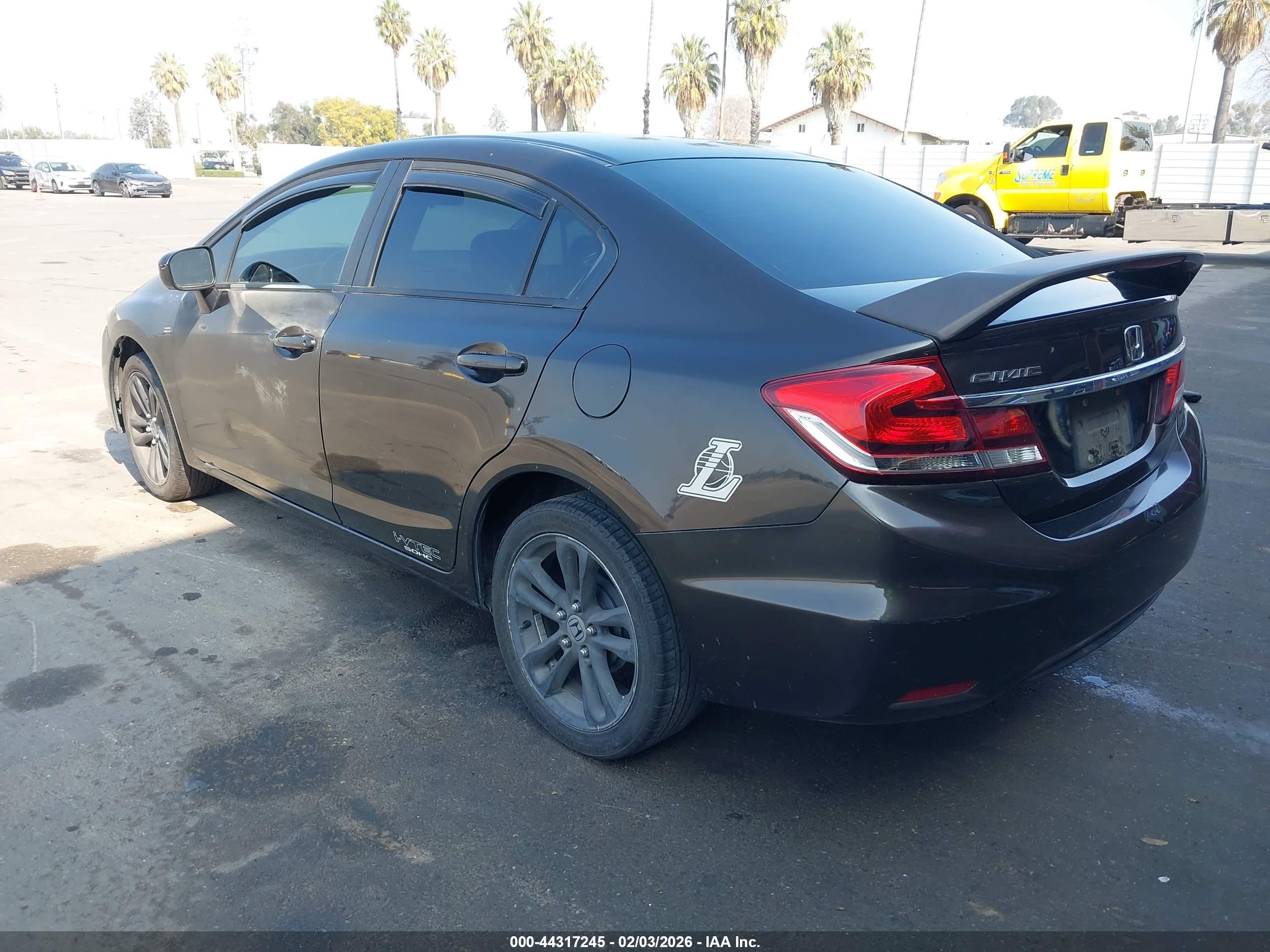 HONDA CIVIC image 3