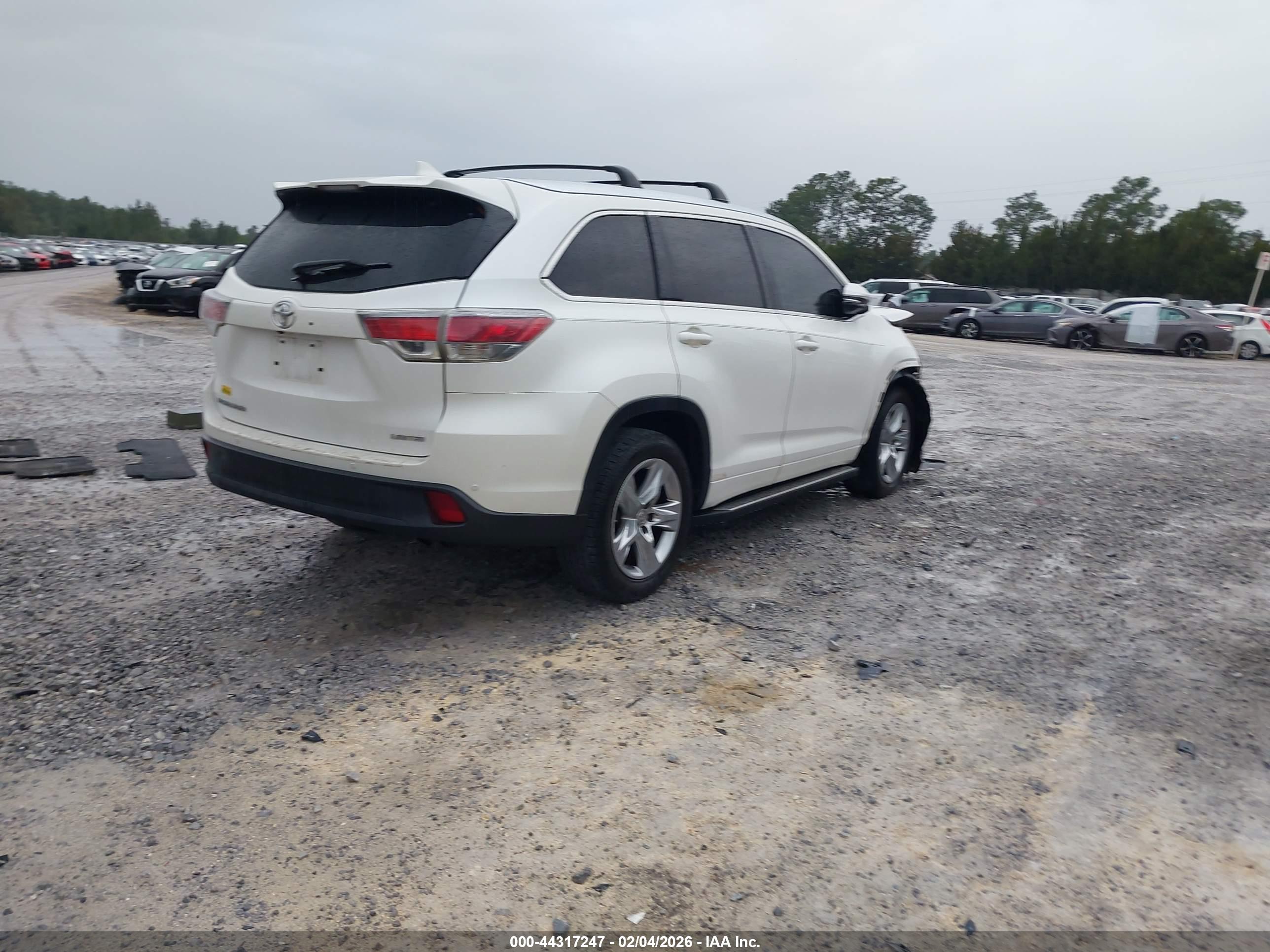 TOYOTA HIGHLANDER image 4