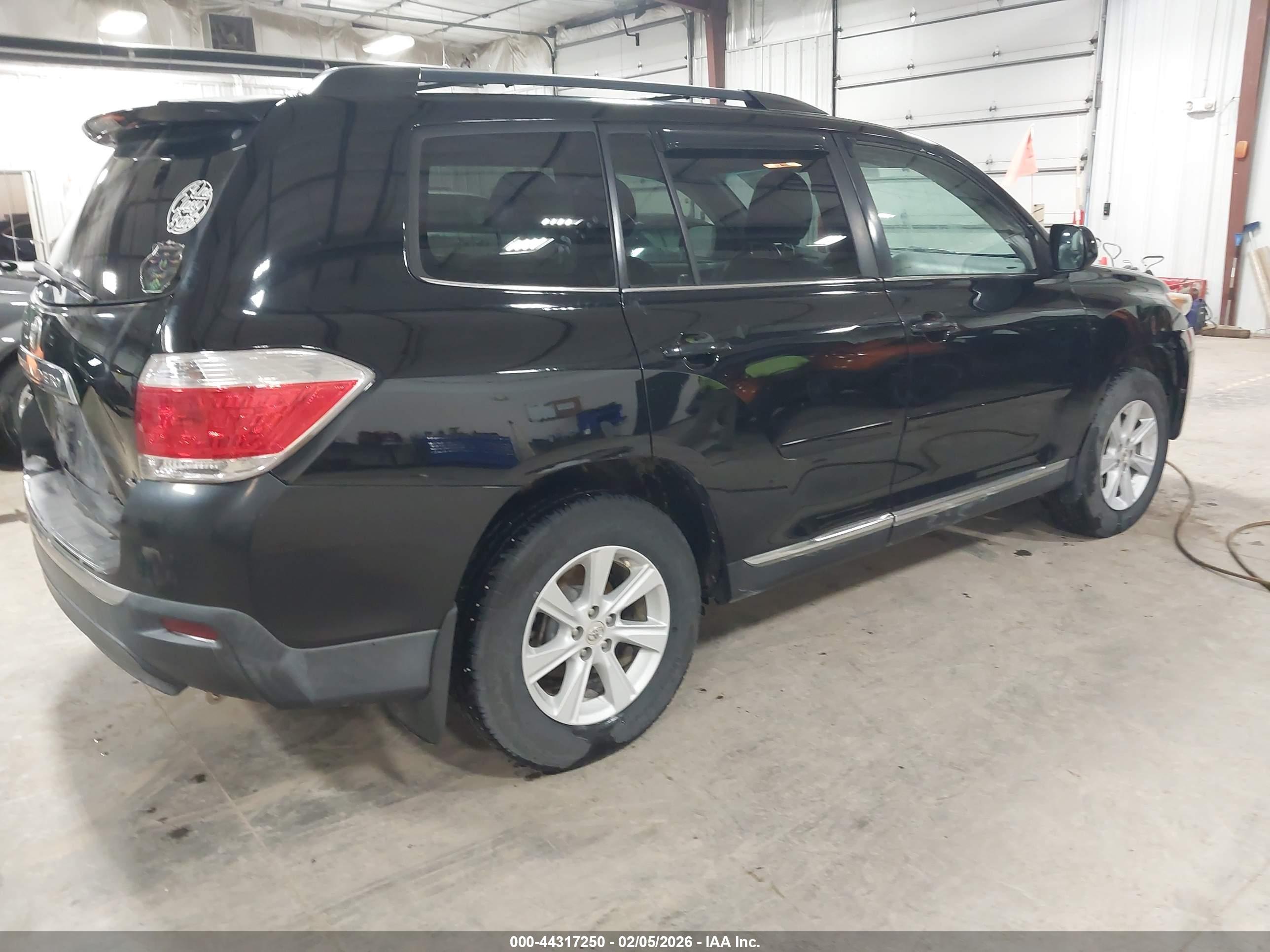 TOYOTA HIGHLANDER image 4