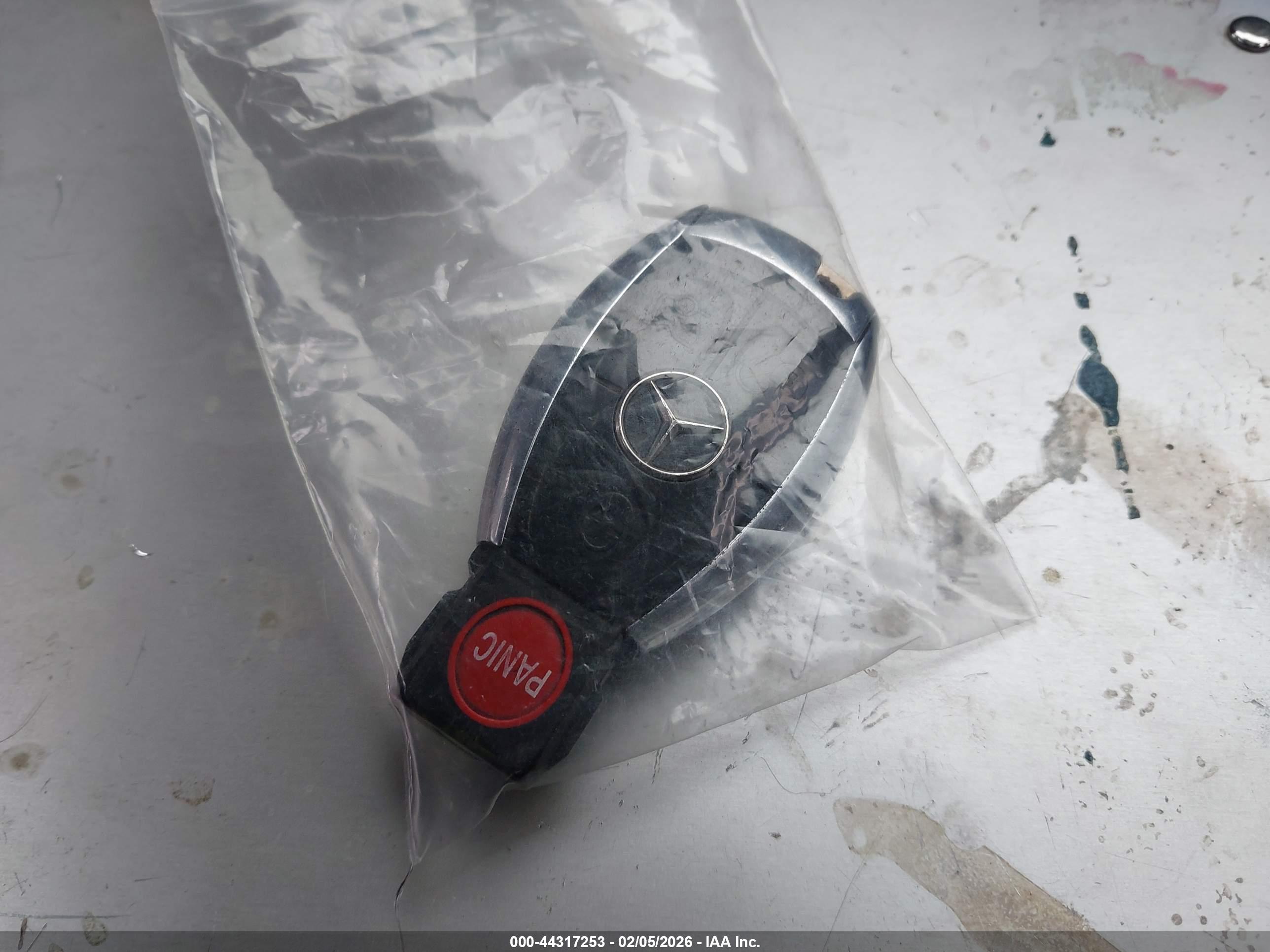 MERCEDES-BENZ C image 11