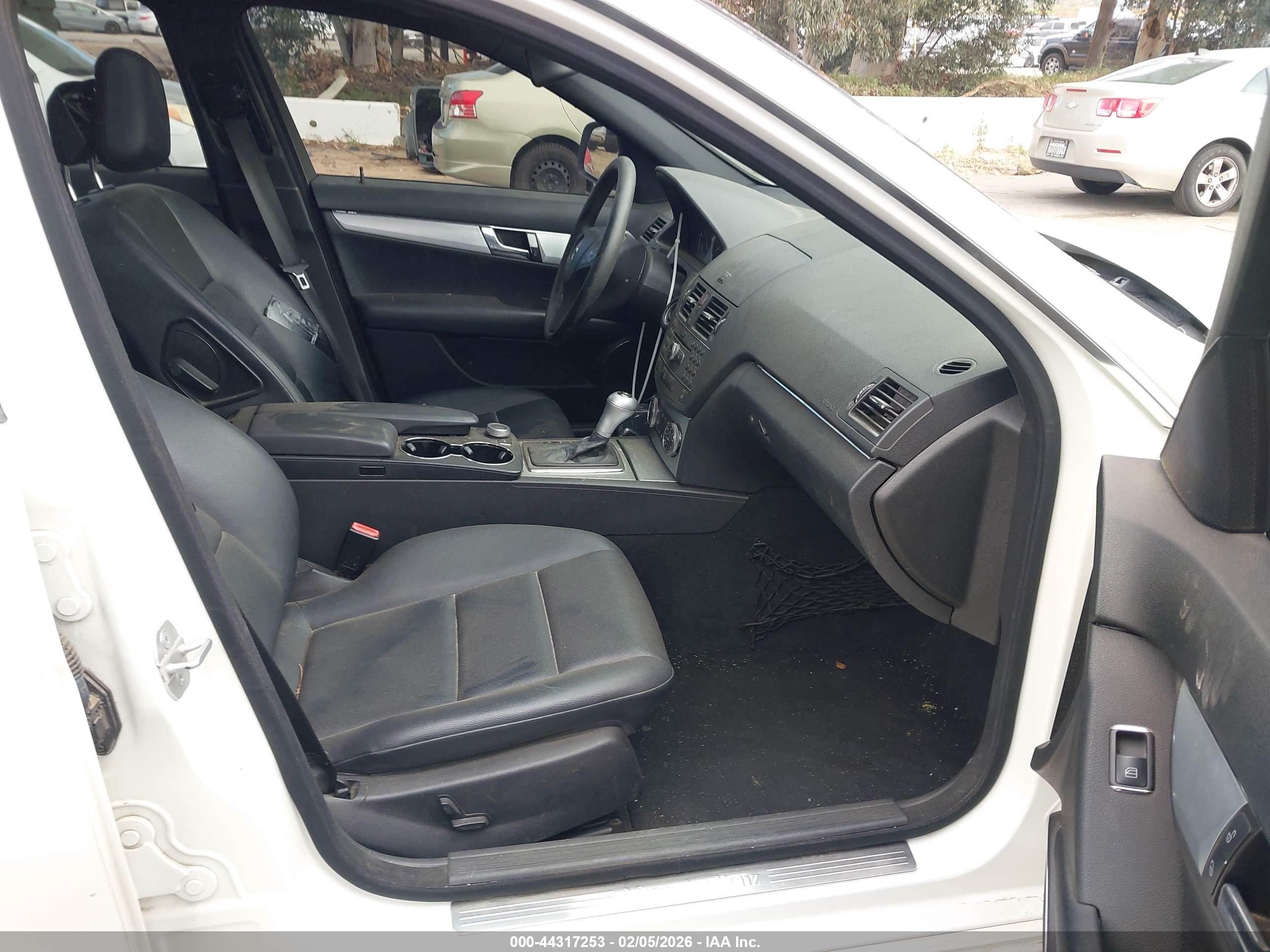 MERCEDES-BENZ C image 5