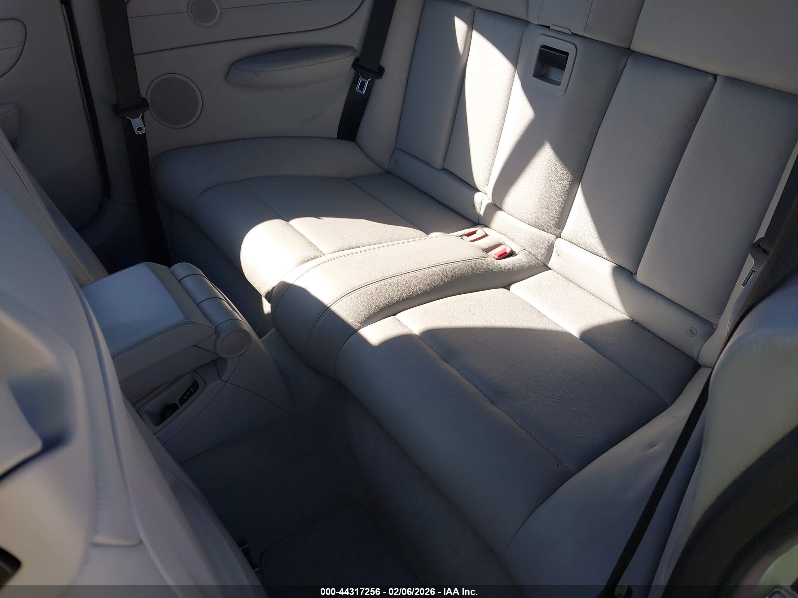 BMW 135I image 8