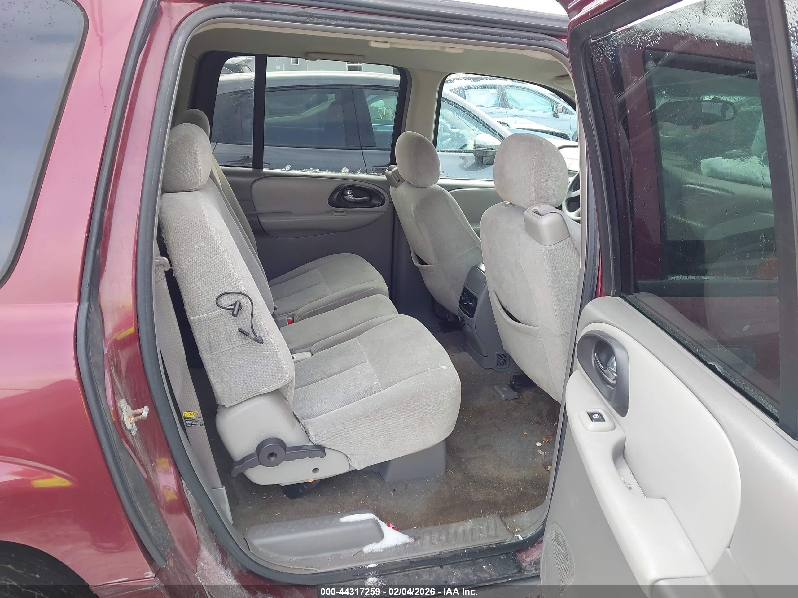 CHEVROLET TRAILBLAZER image 8