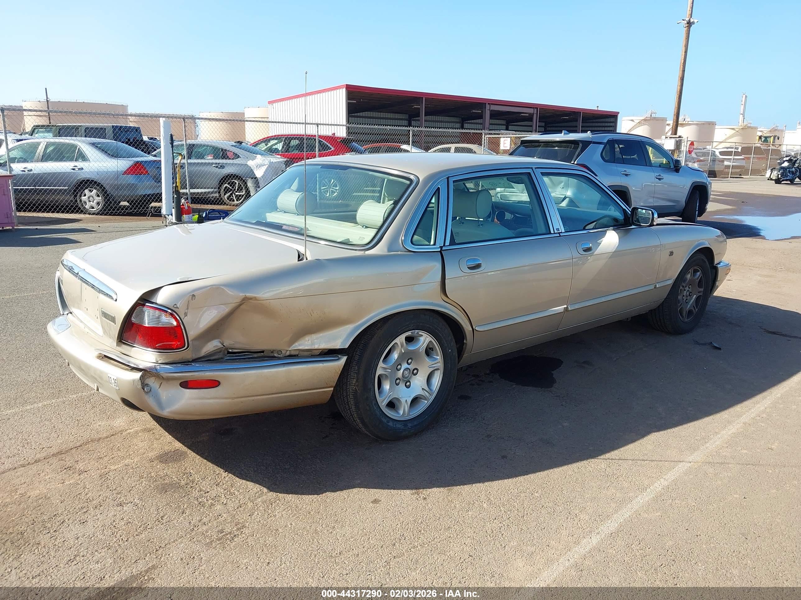 JAGUAR XJ image 4