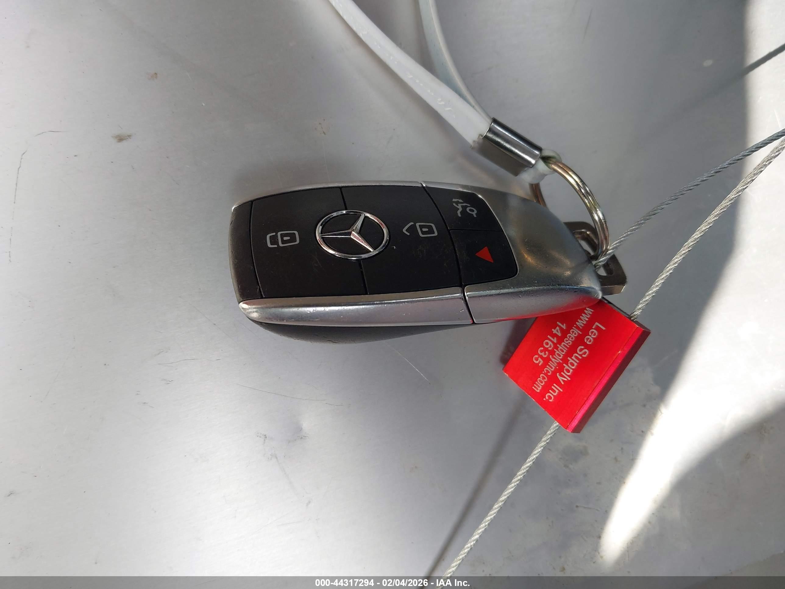 MERCEDES-BENZ A image 11