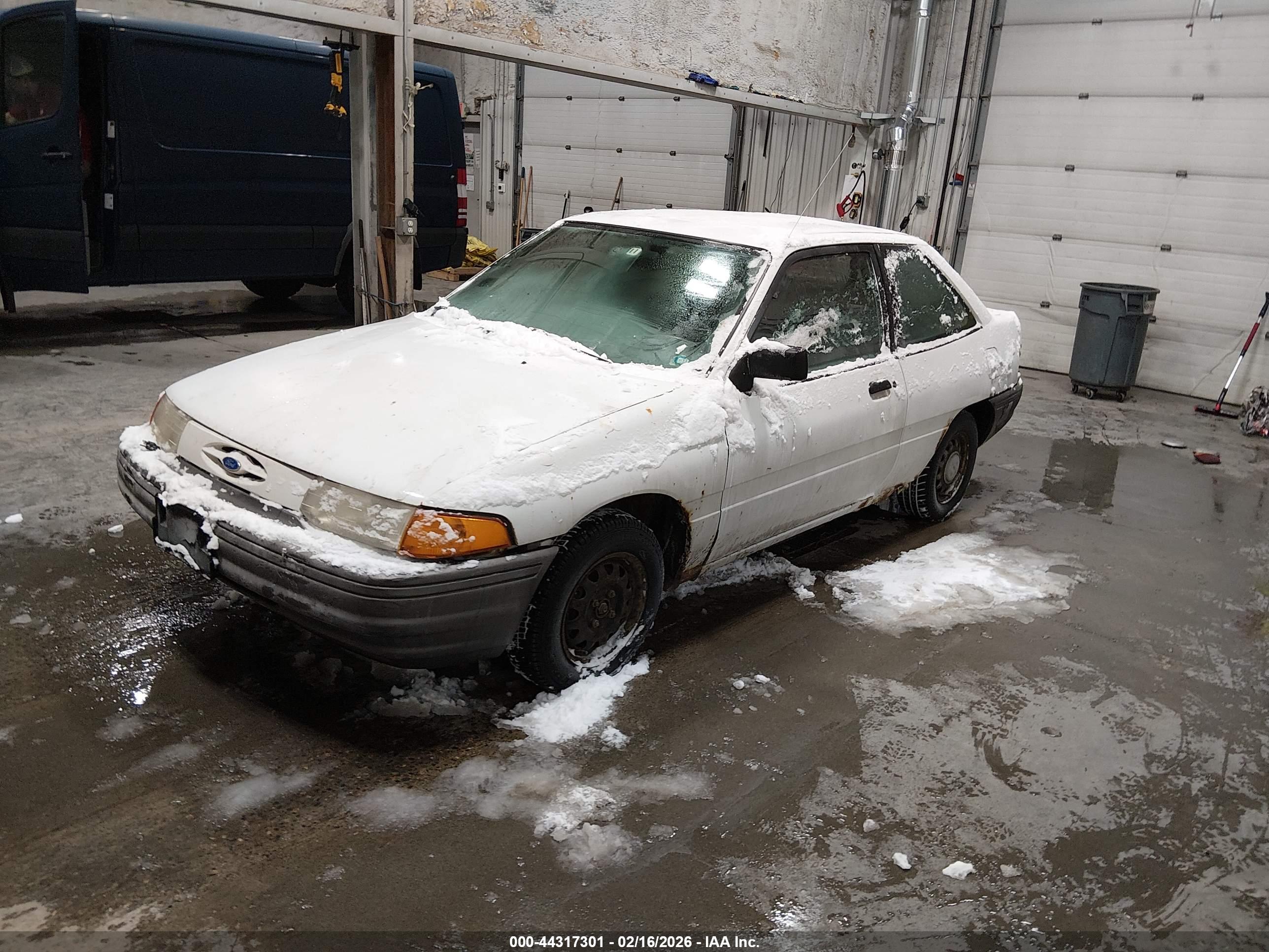 FORD ESCORT image 2