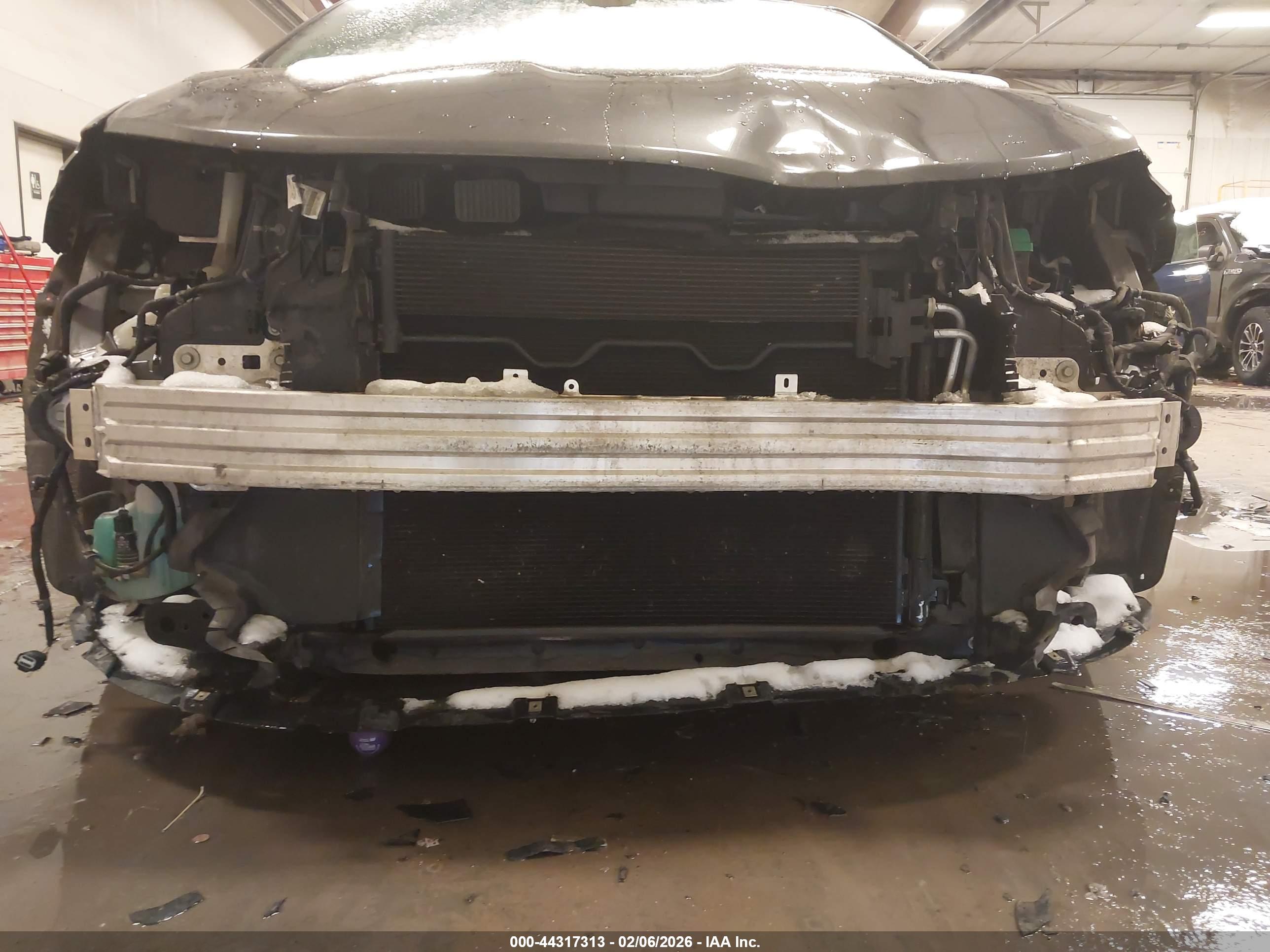 CHRYSLER PACIFICA image 6