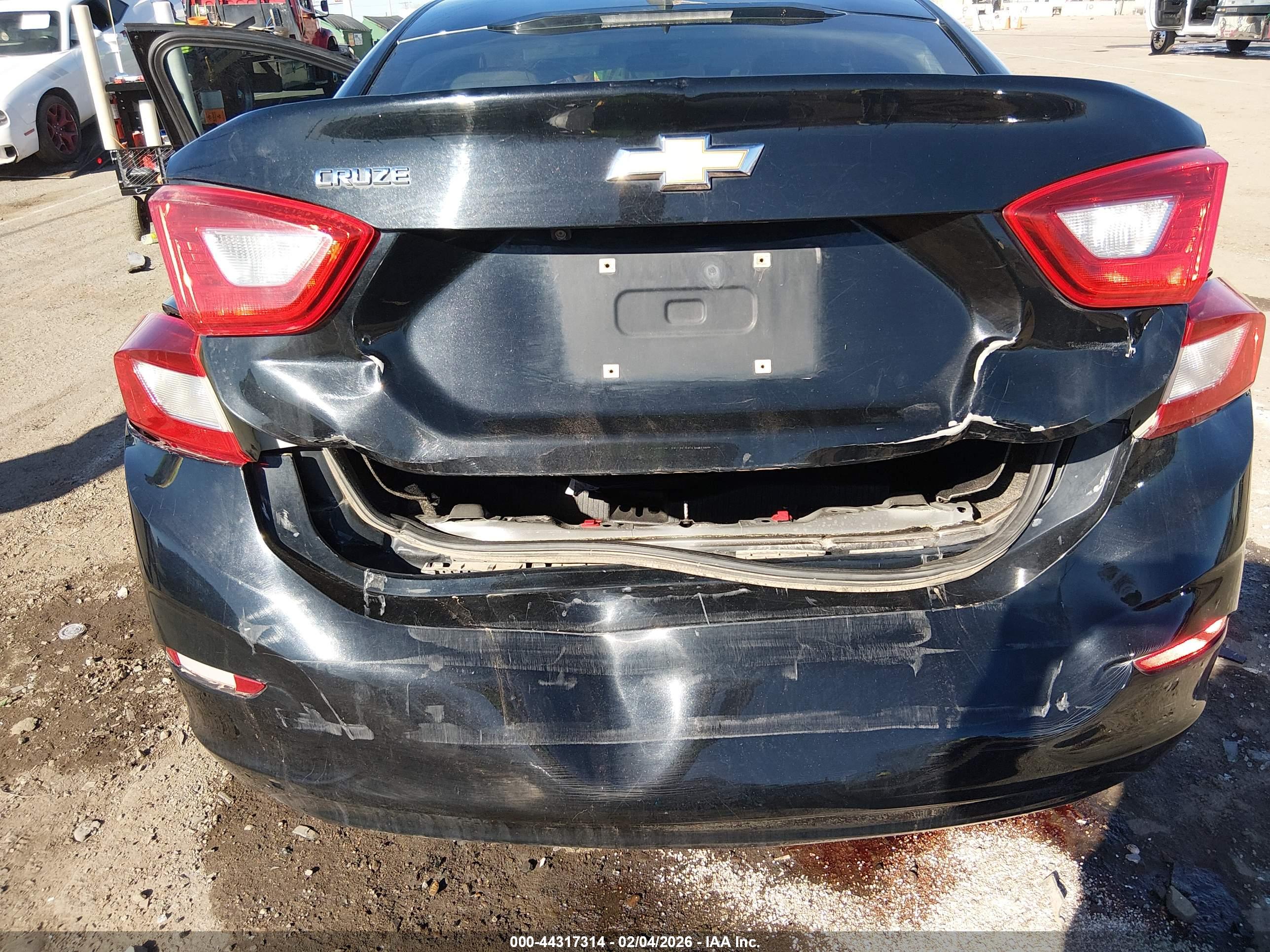 CHEVROLET CRUZE image 6