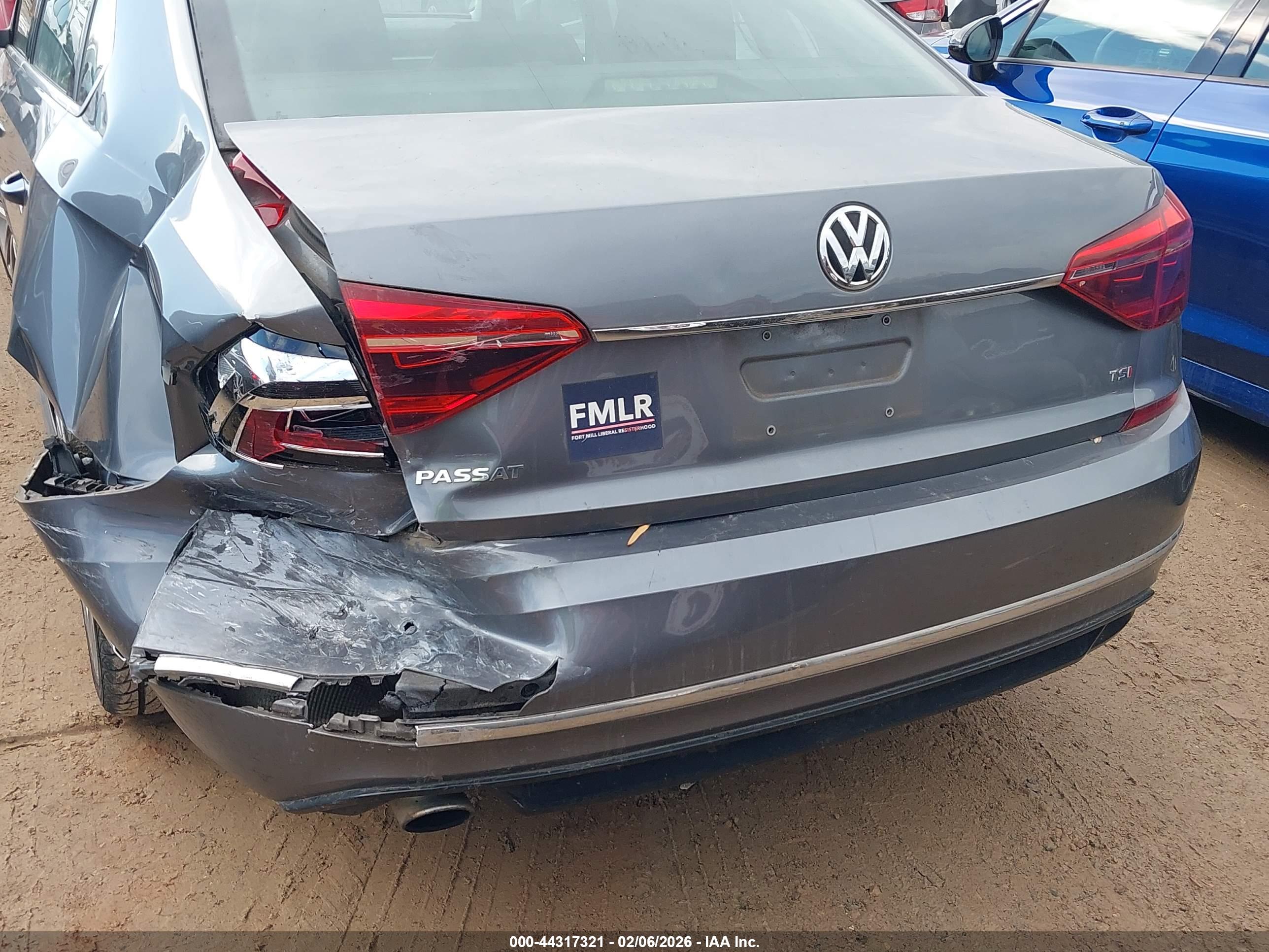 VOLKSWAGEN PASSAT image 6