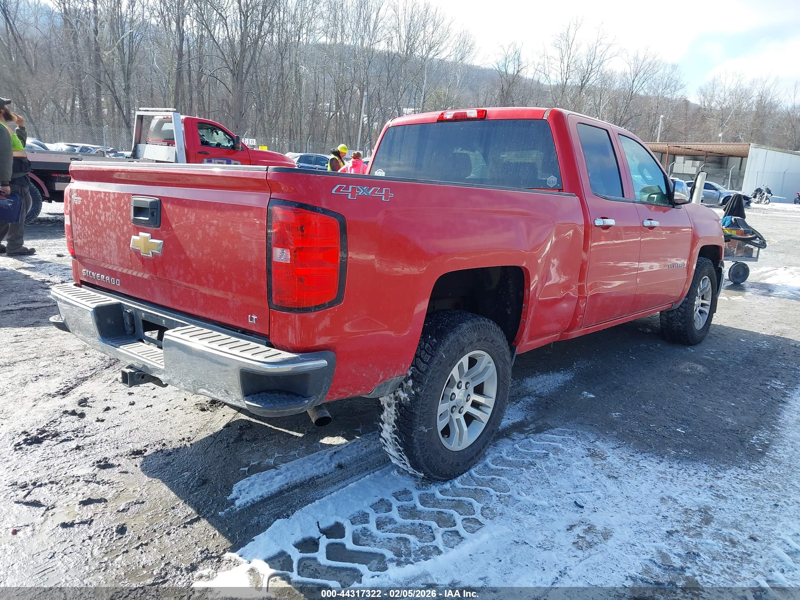 CHEVROLET SILVERADO image 4