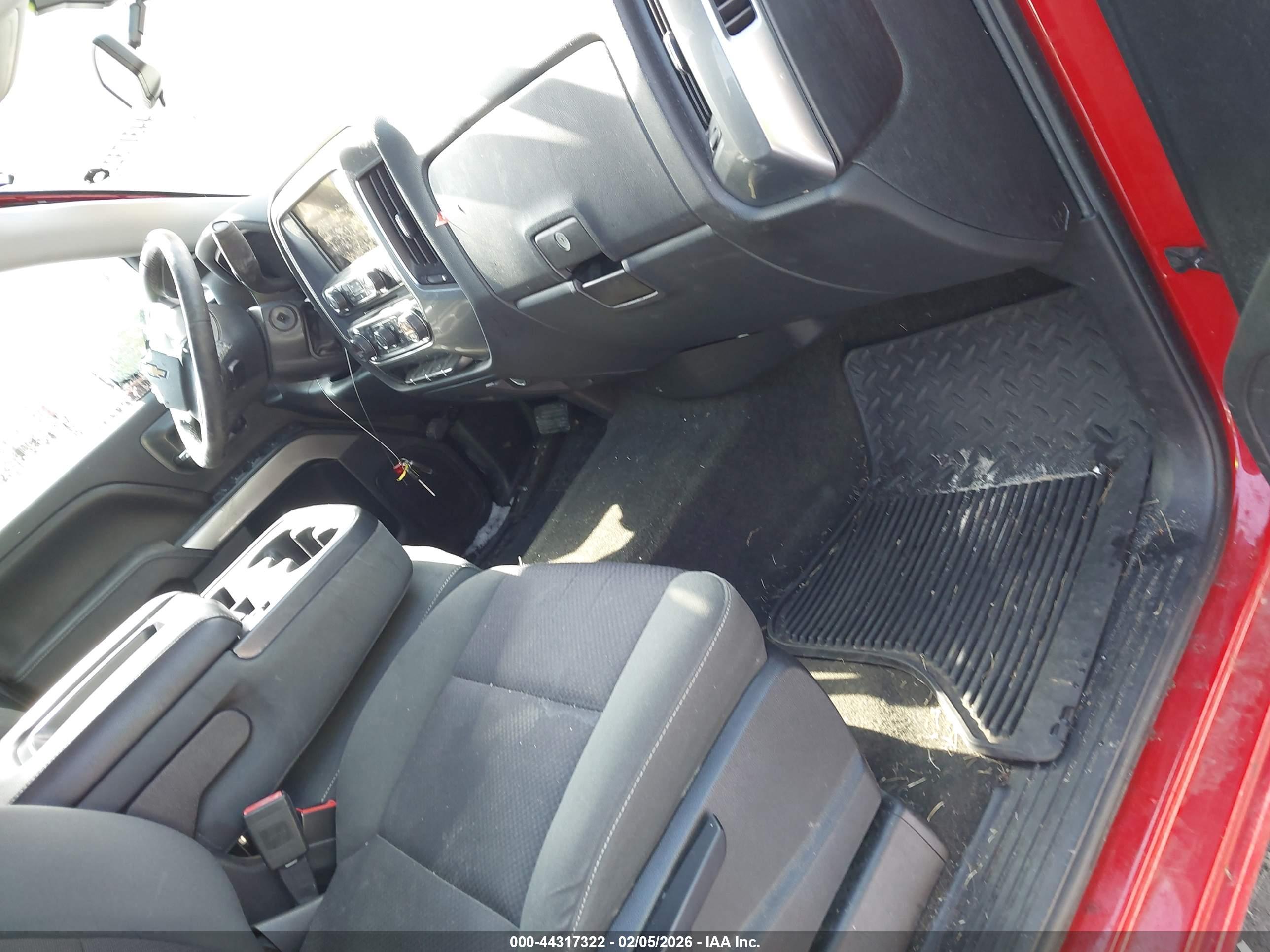 CHEVROLET SILVERADO image 5