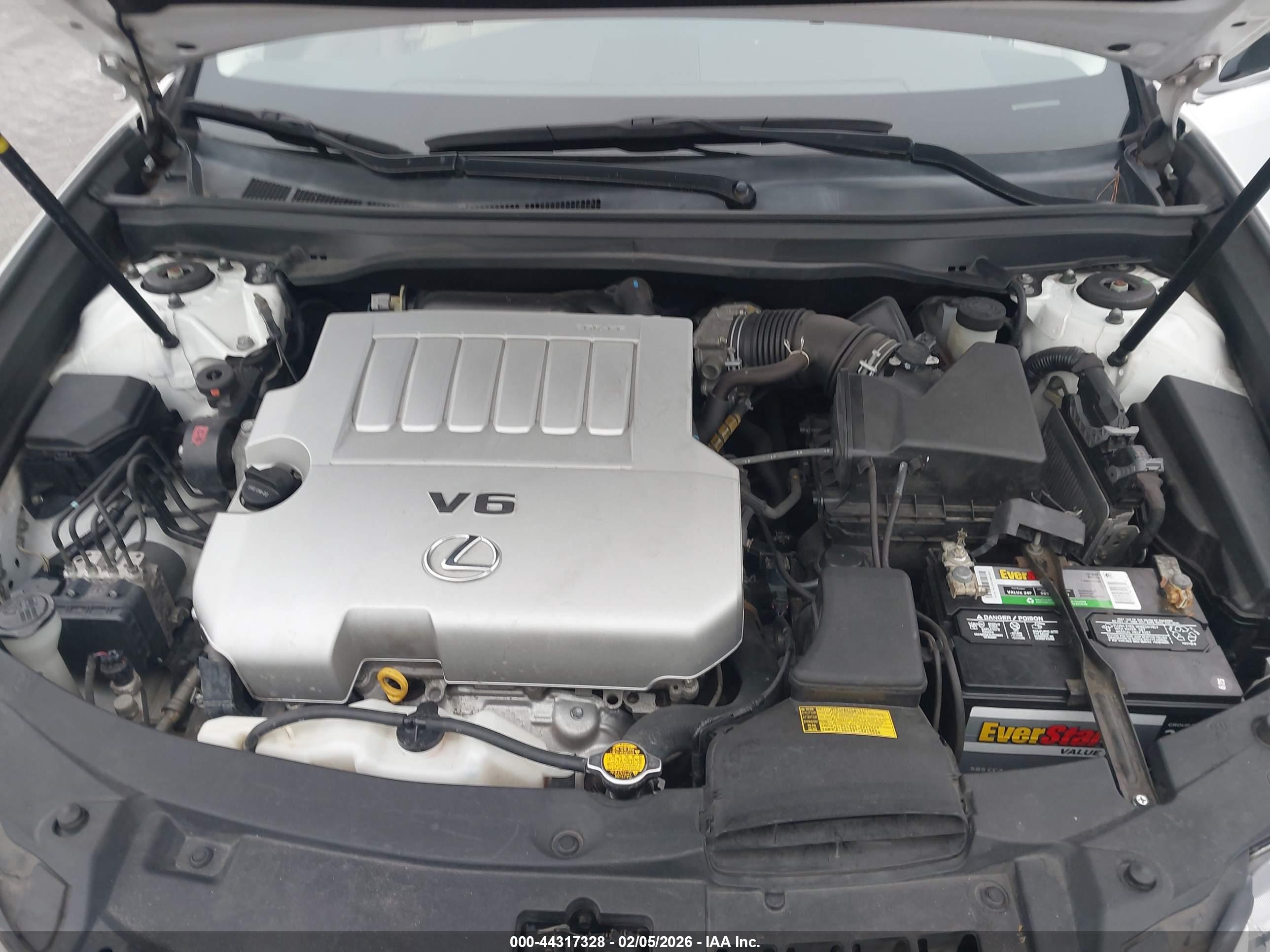 LEXUS ES image 10