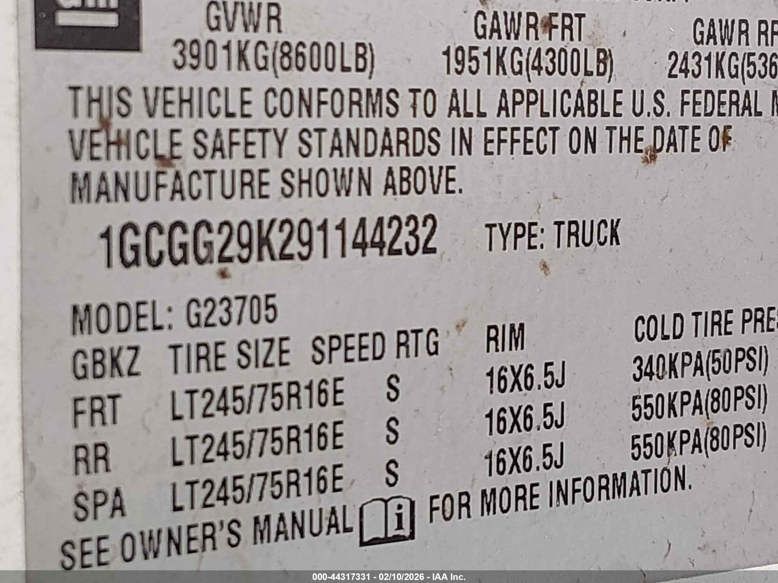 CHEVROLET EXPRESS image 9