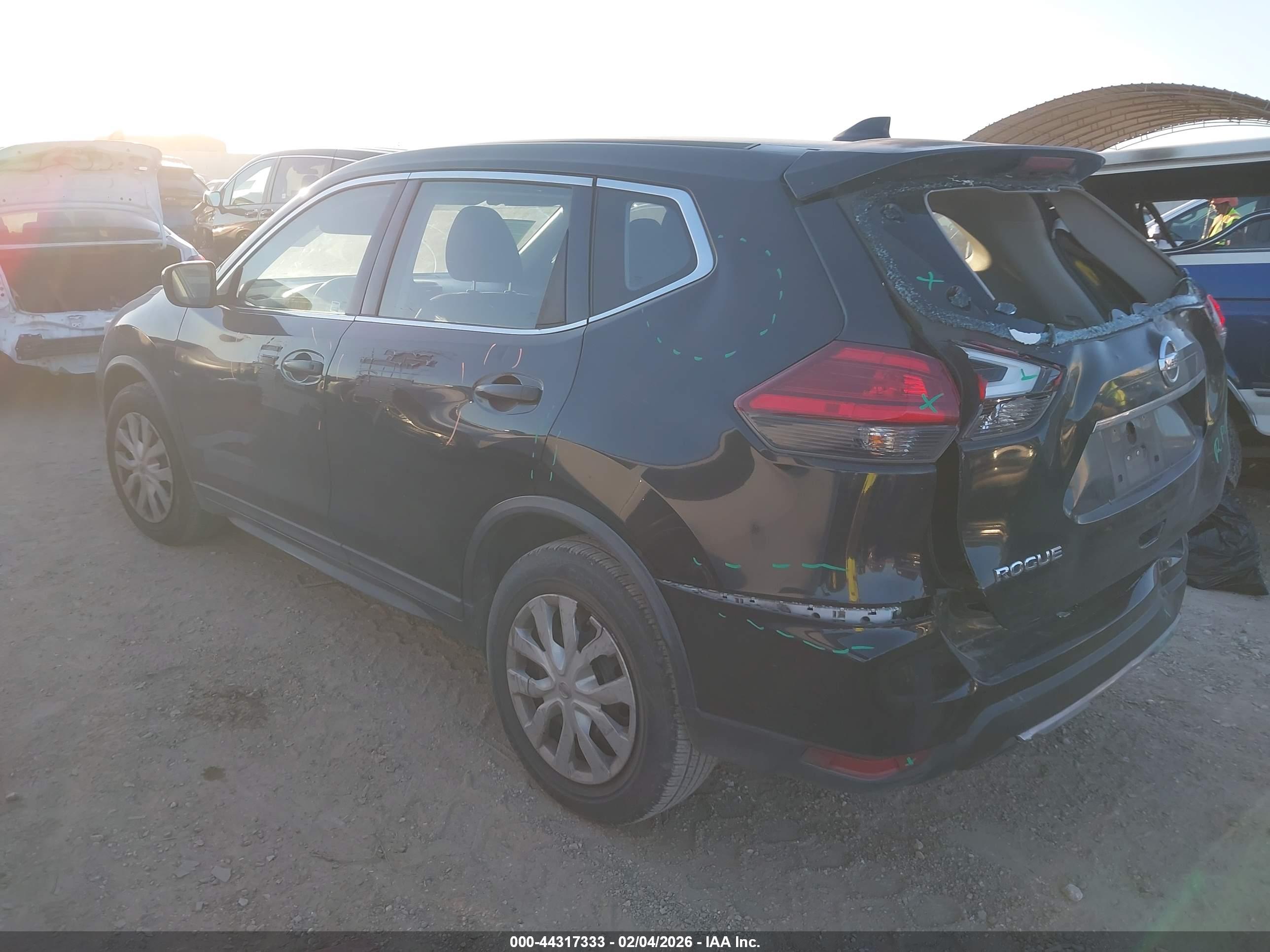 NISSAN ROGUE image 3