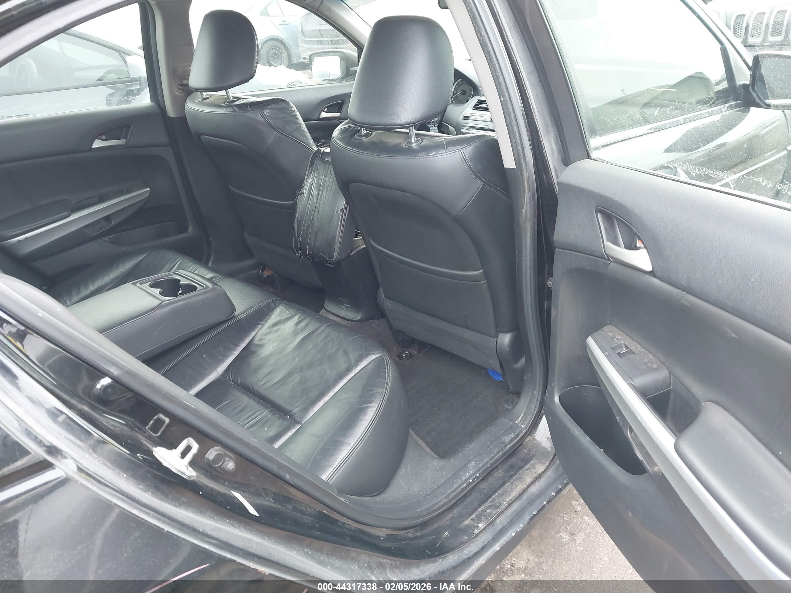HONDA ACCORD image 8
