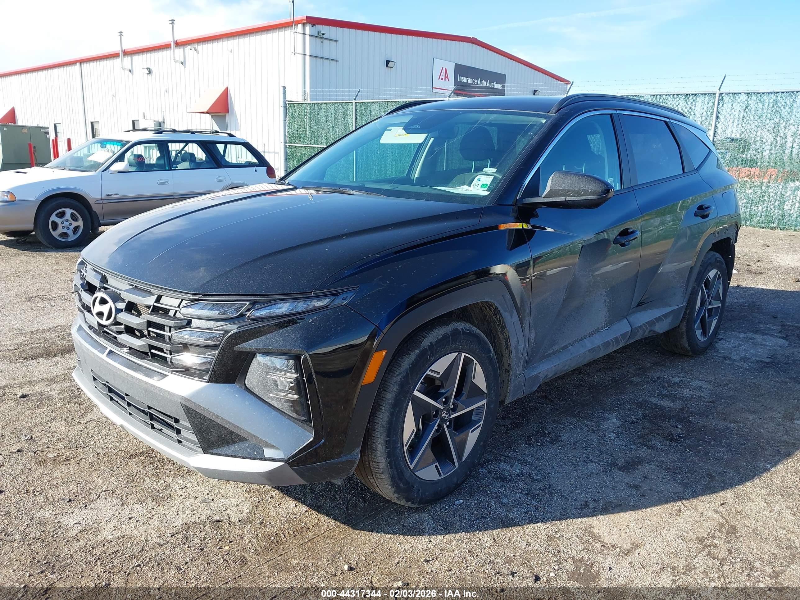 HYUNDAI TUCSON image 2