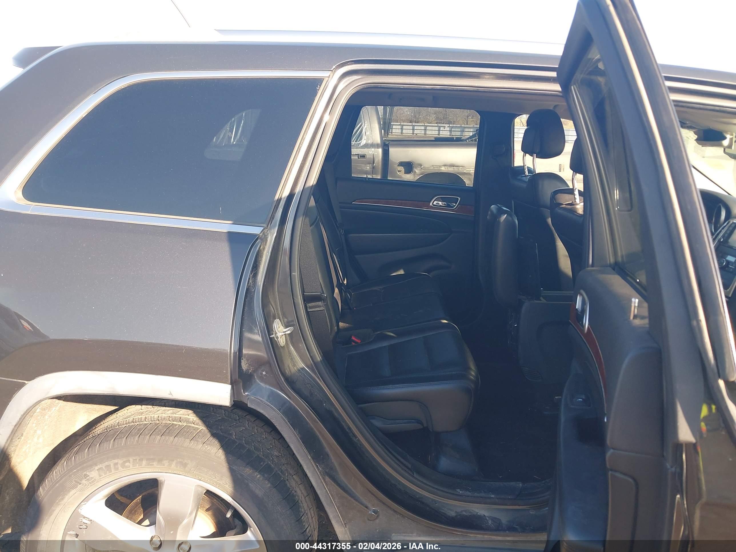 JEEP GRAND image 8