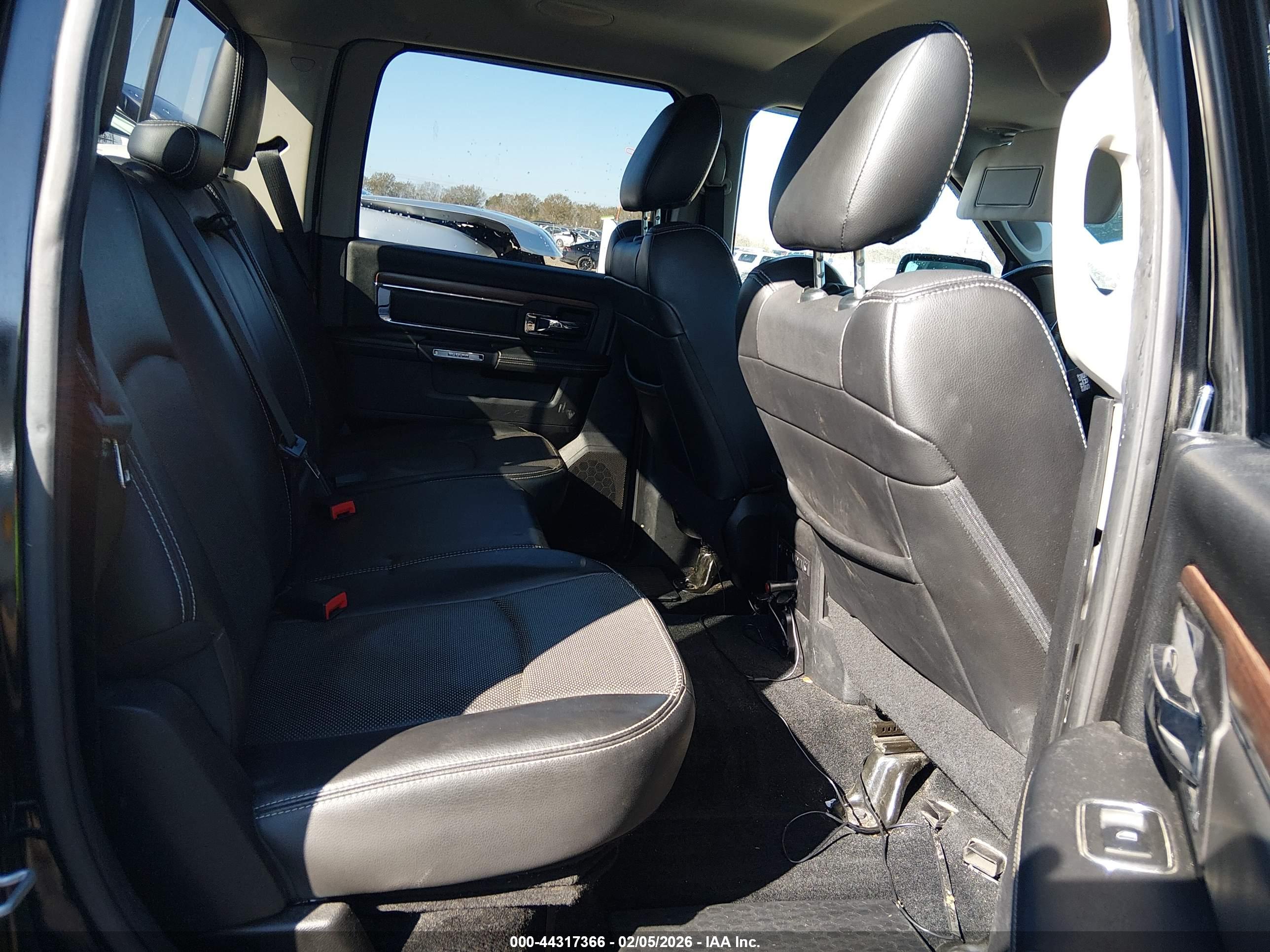 RAM 1500 image 8