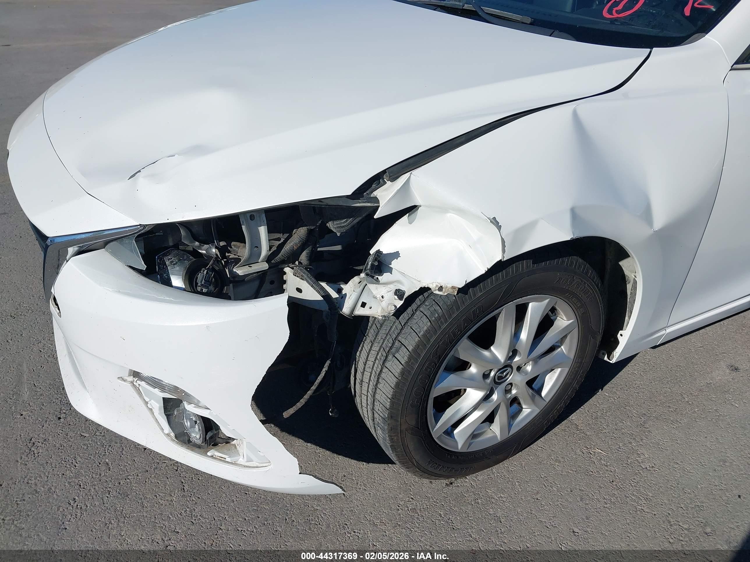 MAZDA MAZDA3 image 6