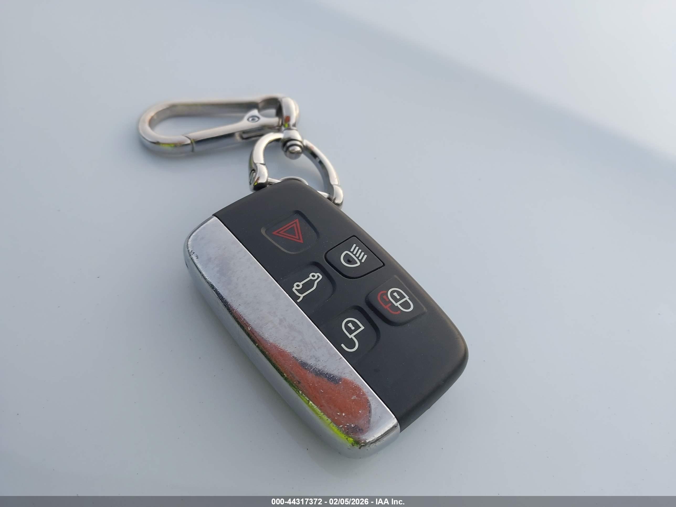LAND ROVER image 11