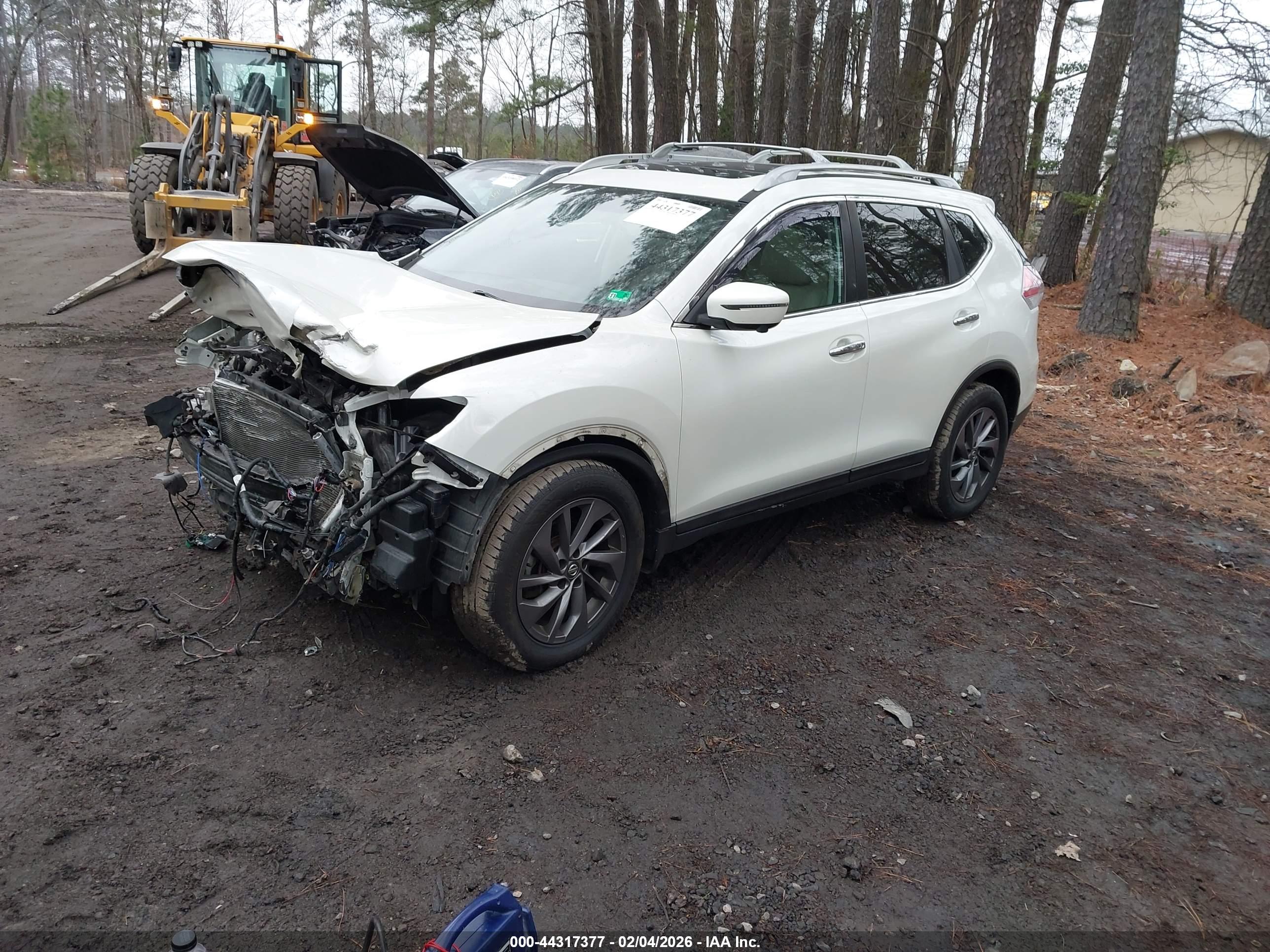 NISSAN ROGUE image 2