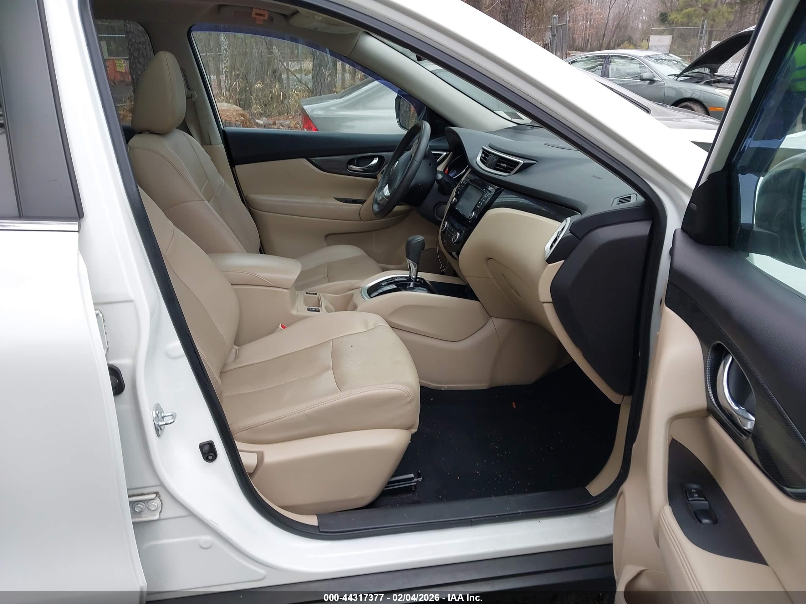 NISSAN ROGUE image 5