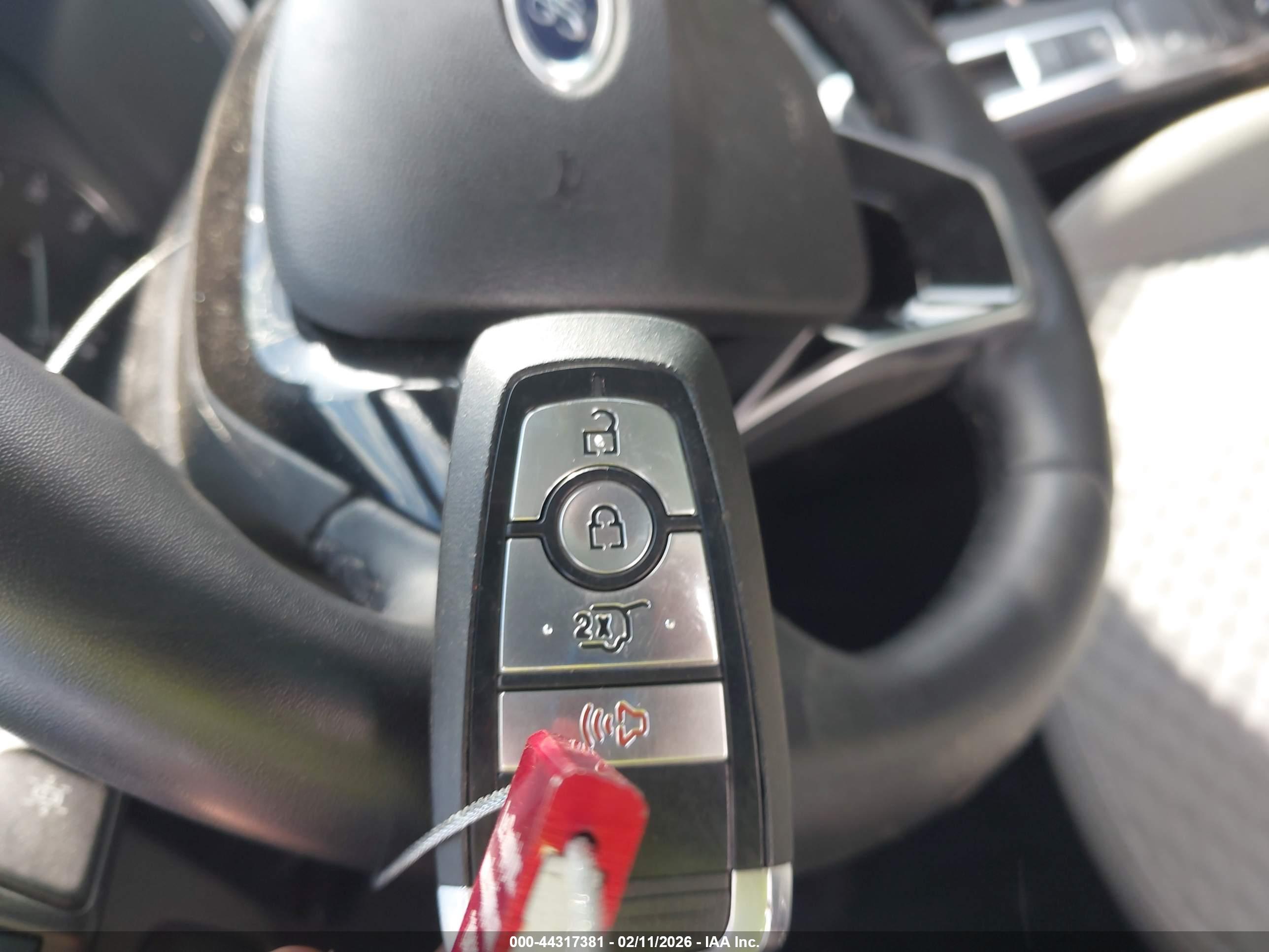 FORD ESCAPE image 11
