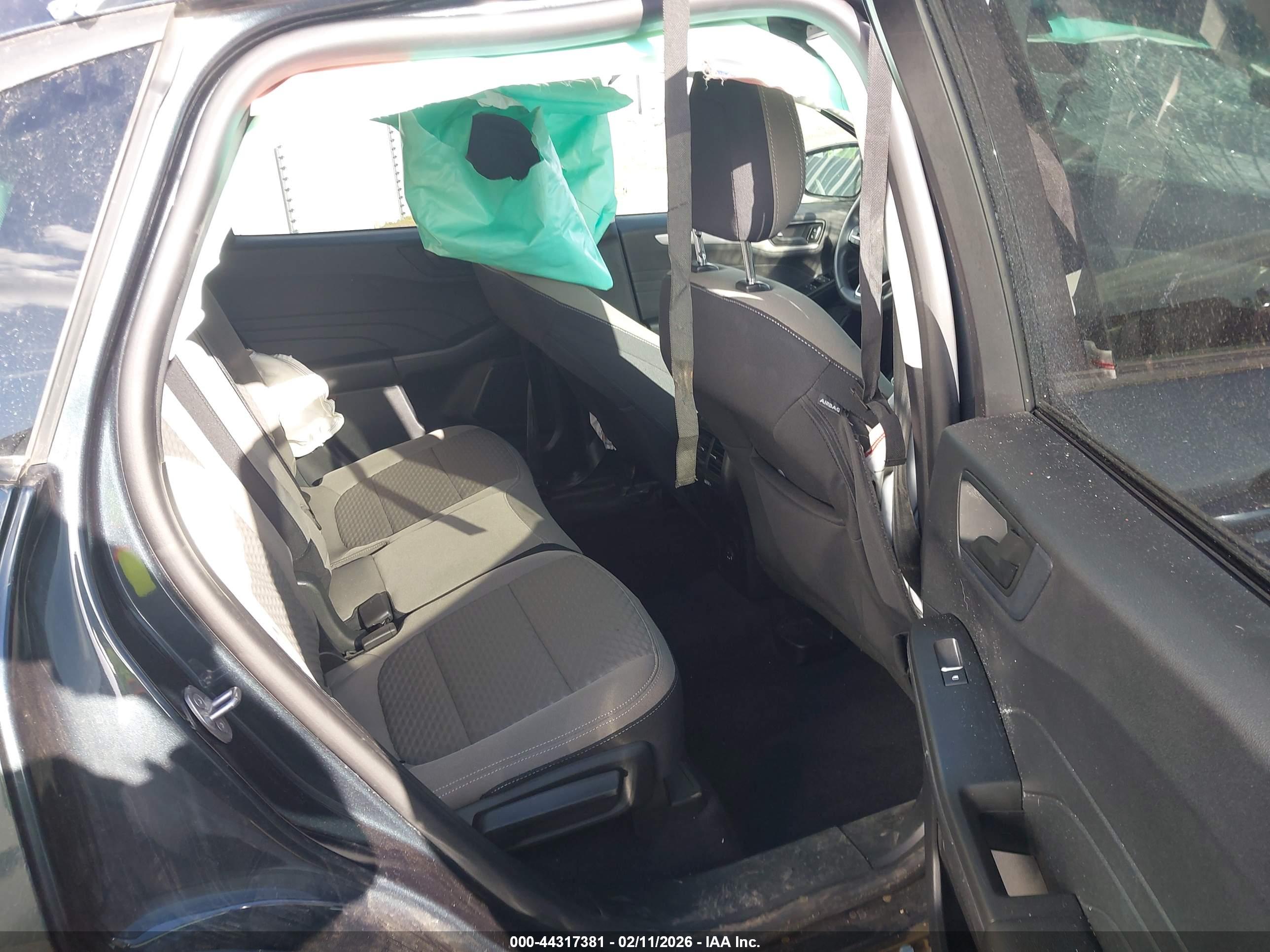 FORD ESCAPE image 8