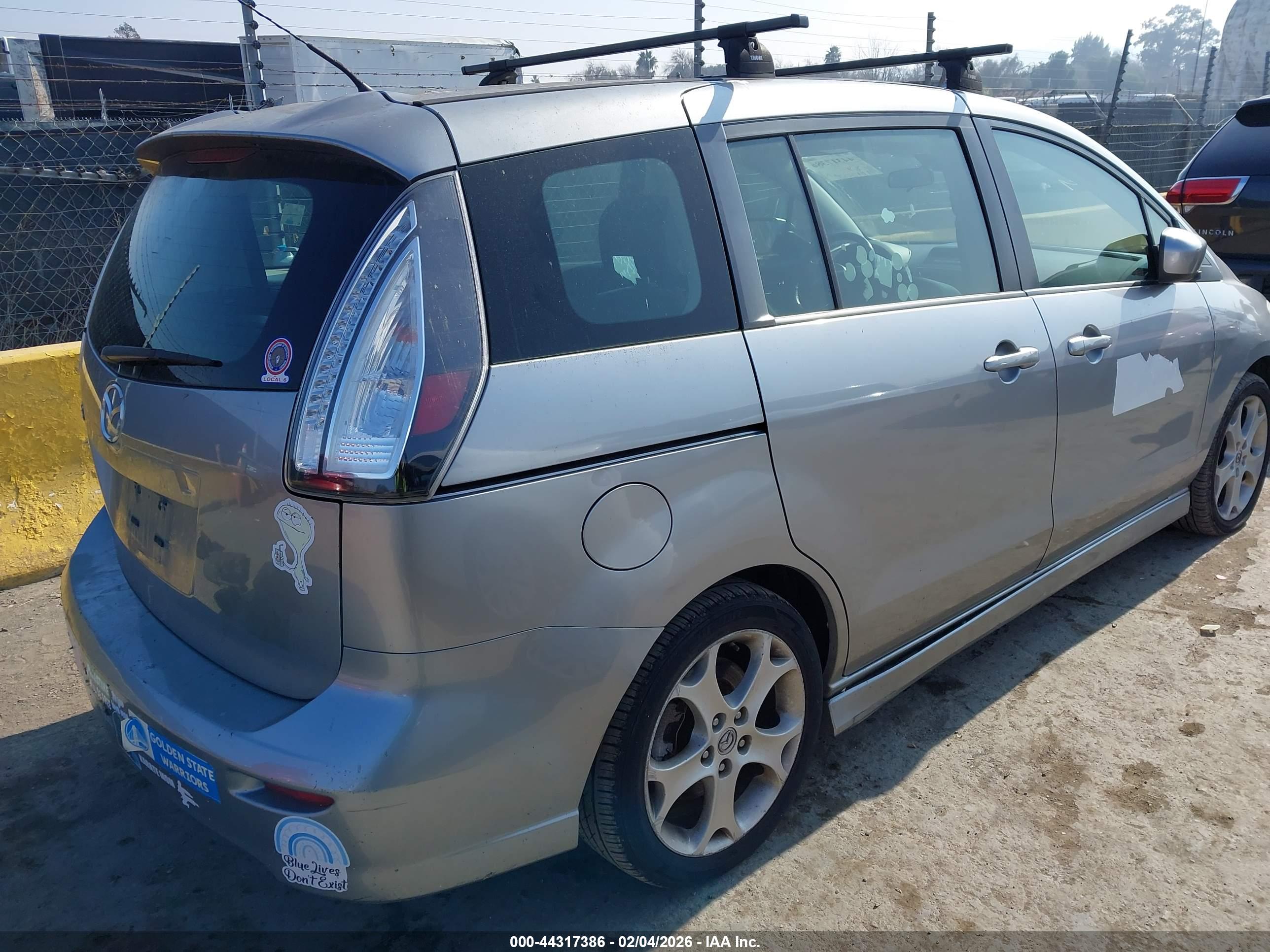 MAZDA MAZDA5 image 4