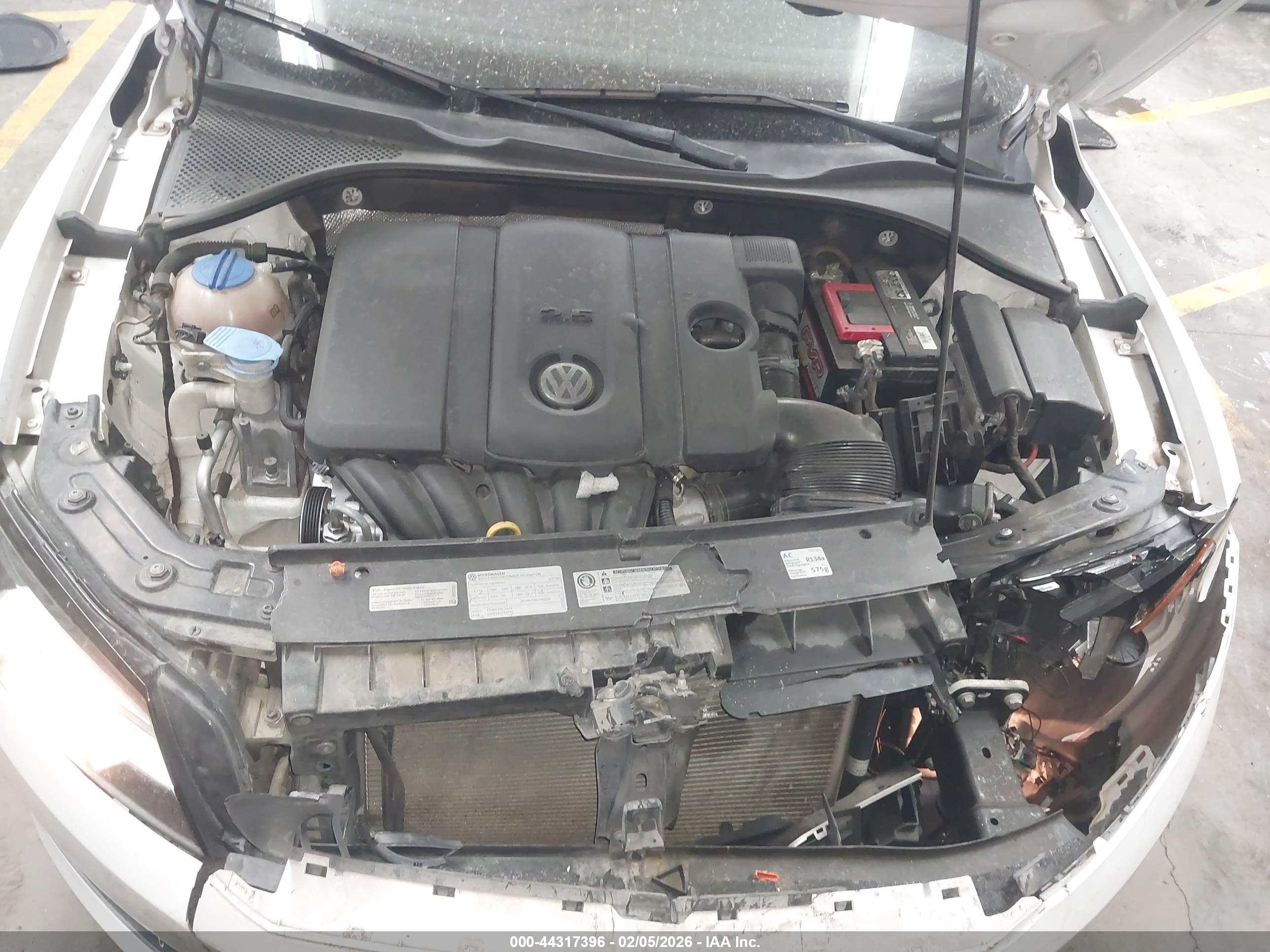 VOLKSWAGEN PASSAT image 10