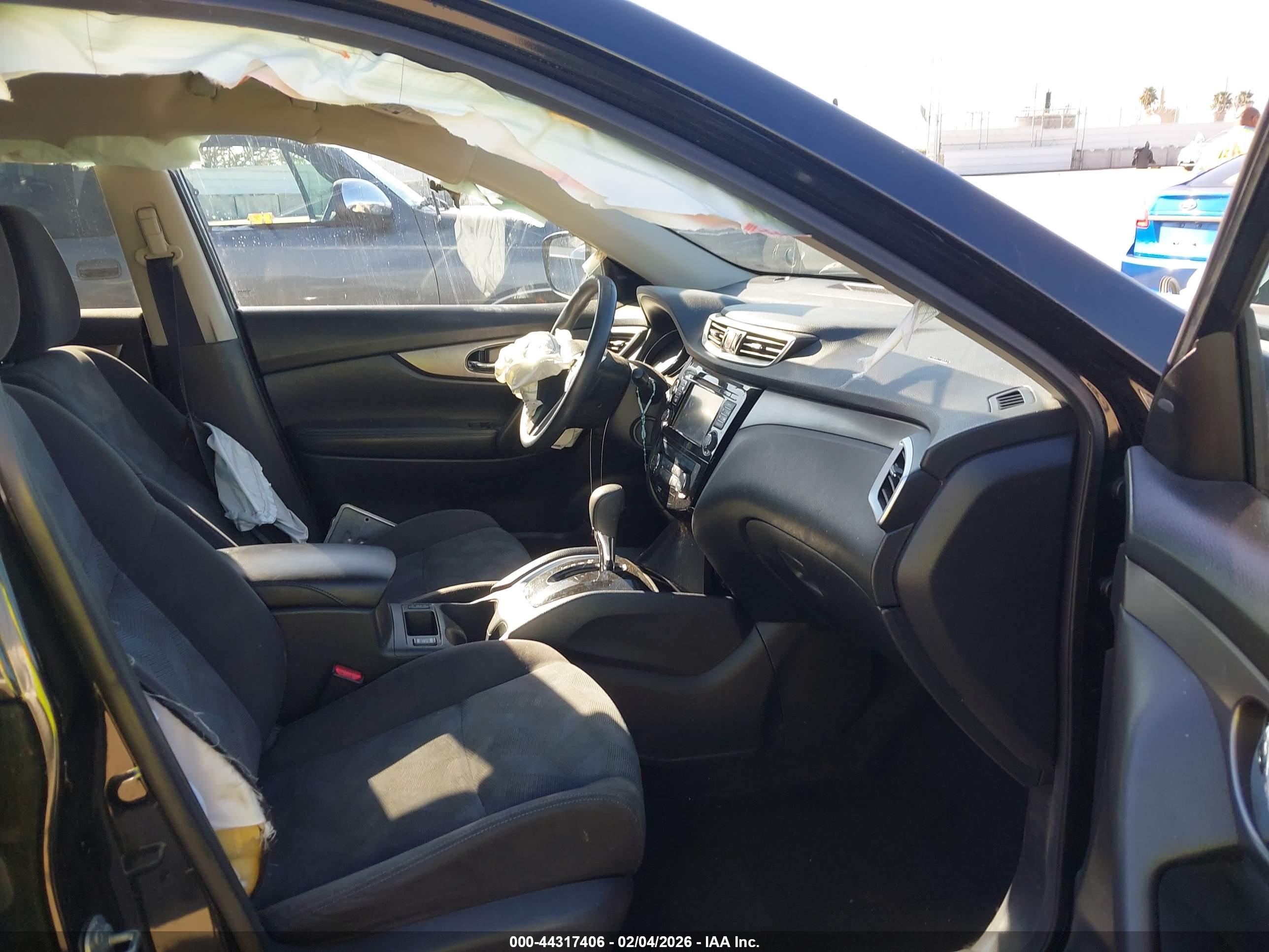 NISSAN ROGUE image 5