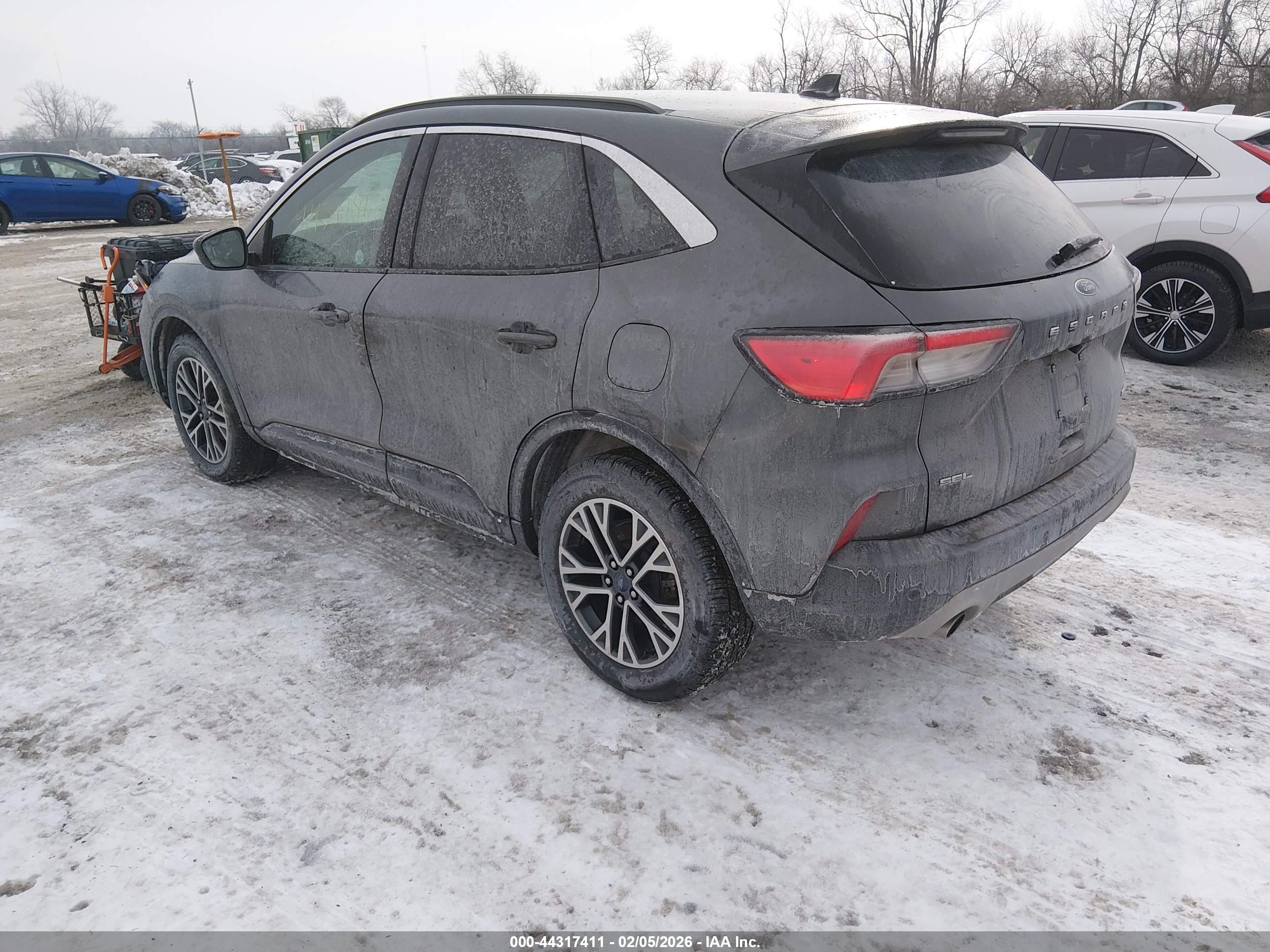 FORD ESCAPE image 3
