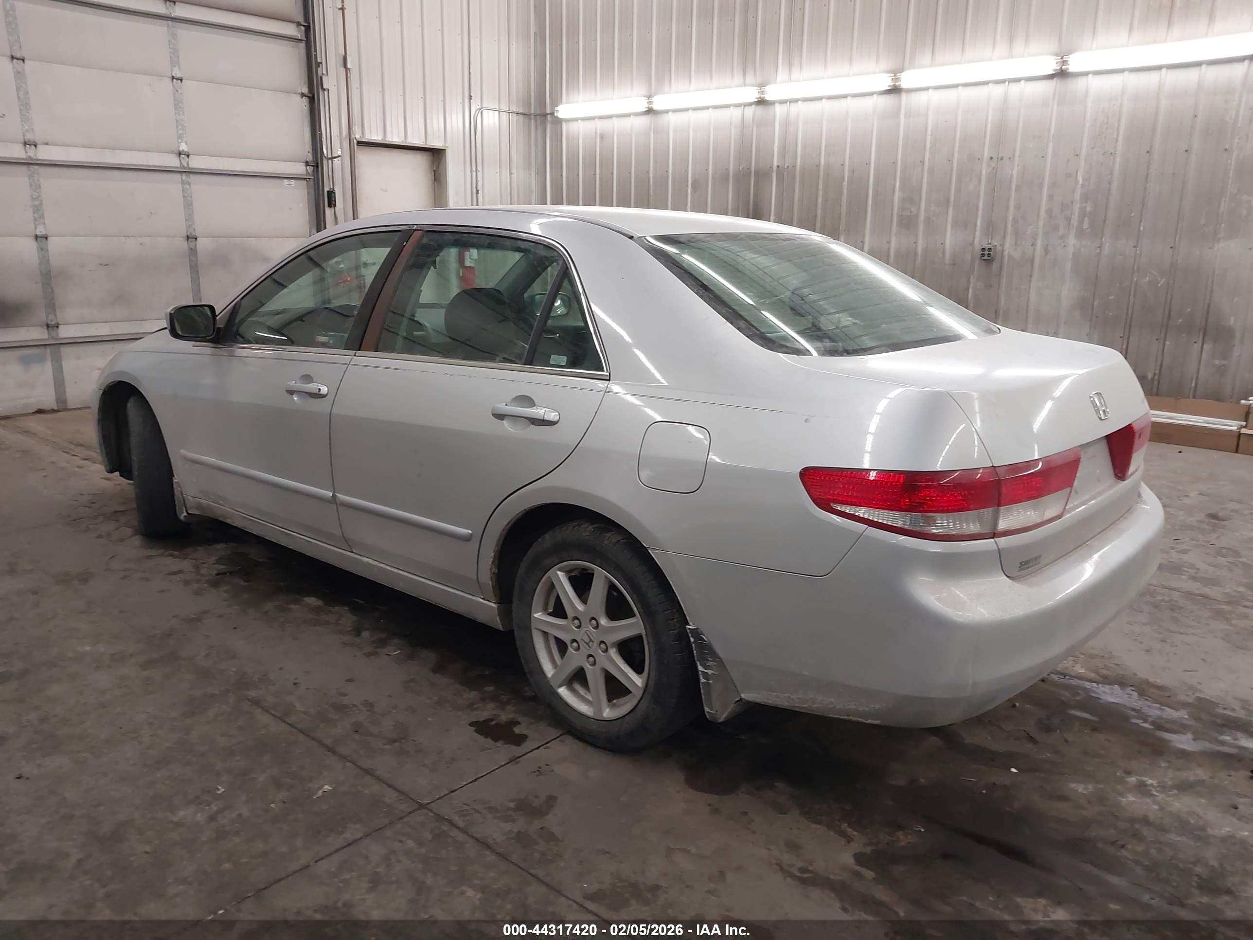 HONDA ACCORD image 3