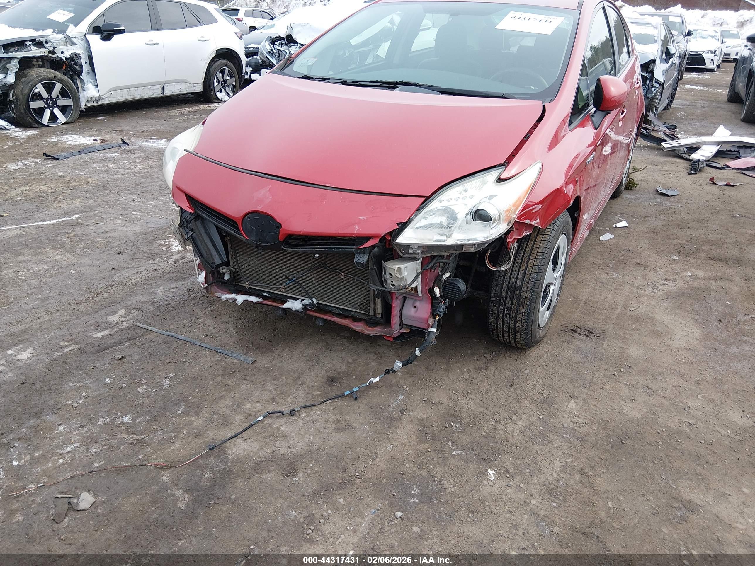TOYOTA PRIUS image 6