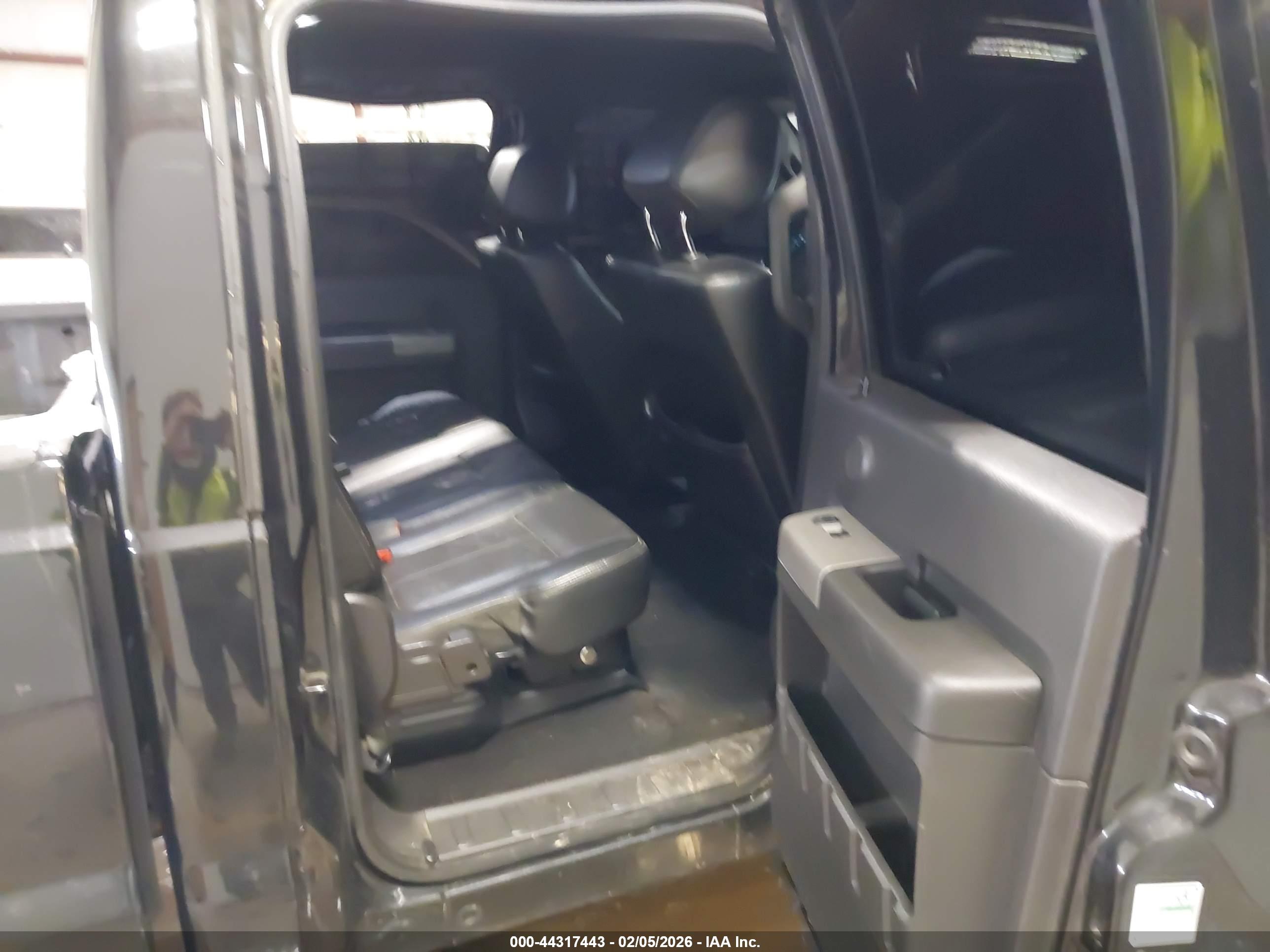 FORD F-250 image 8