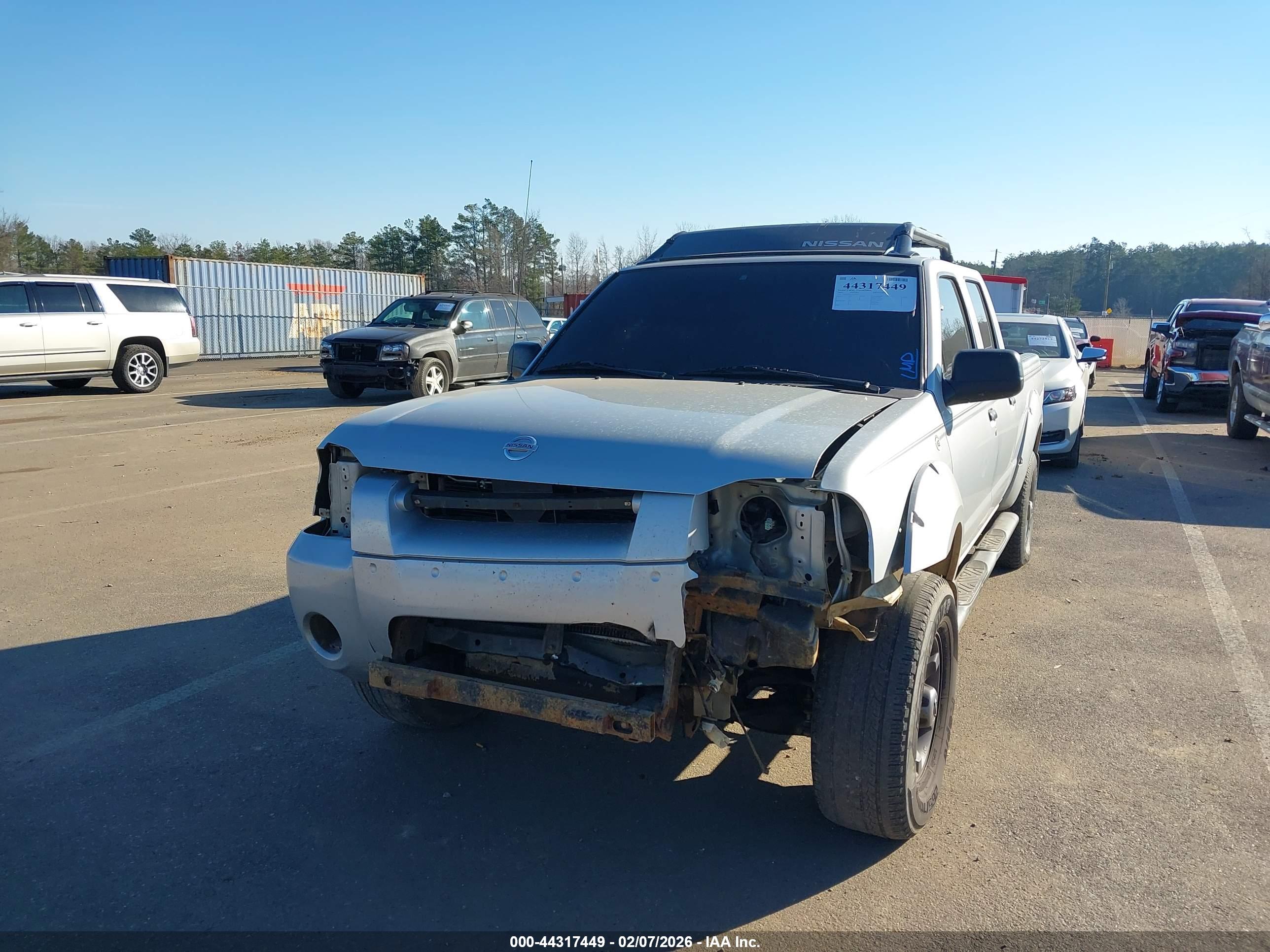 NISSAN FRONTIER image 6