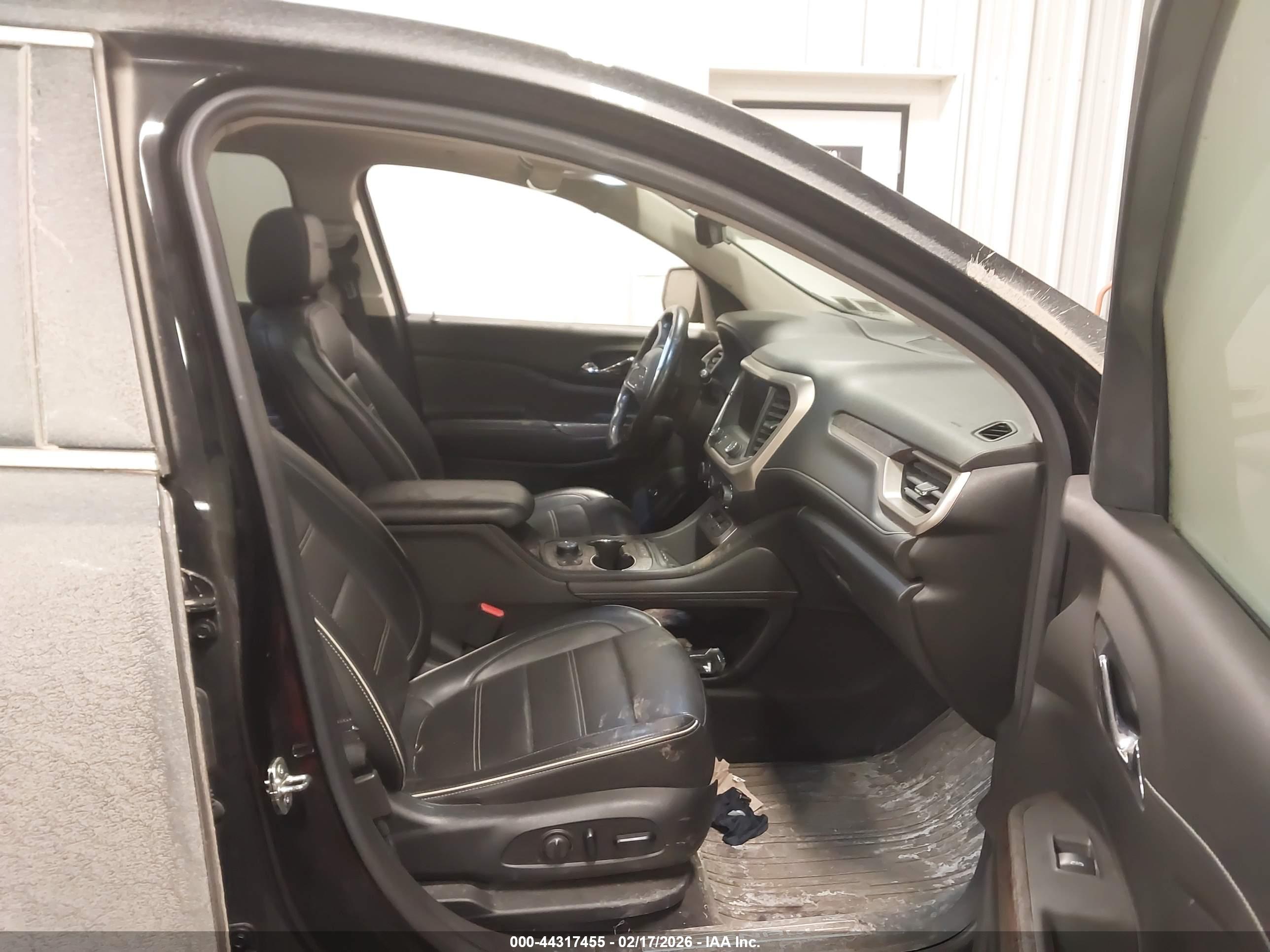 GMC ACADIA image 5