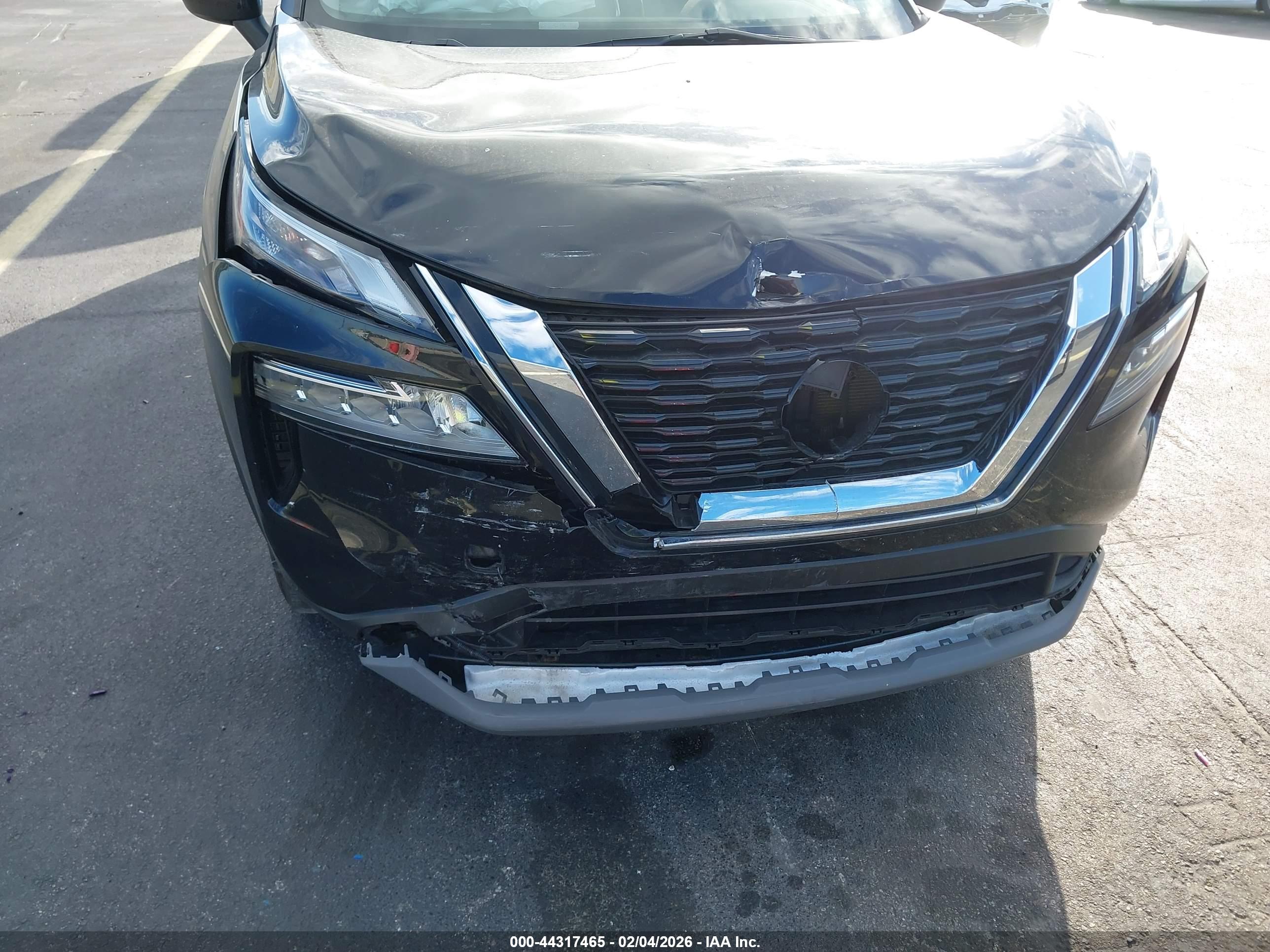 NISSAN ROGUE image 6