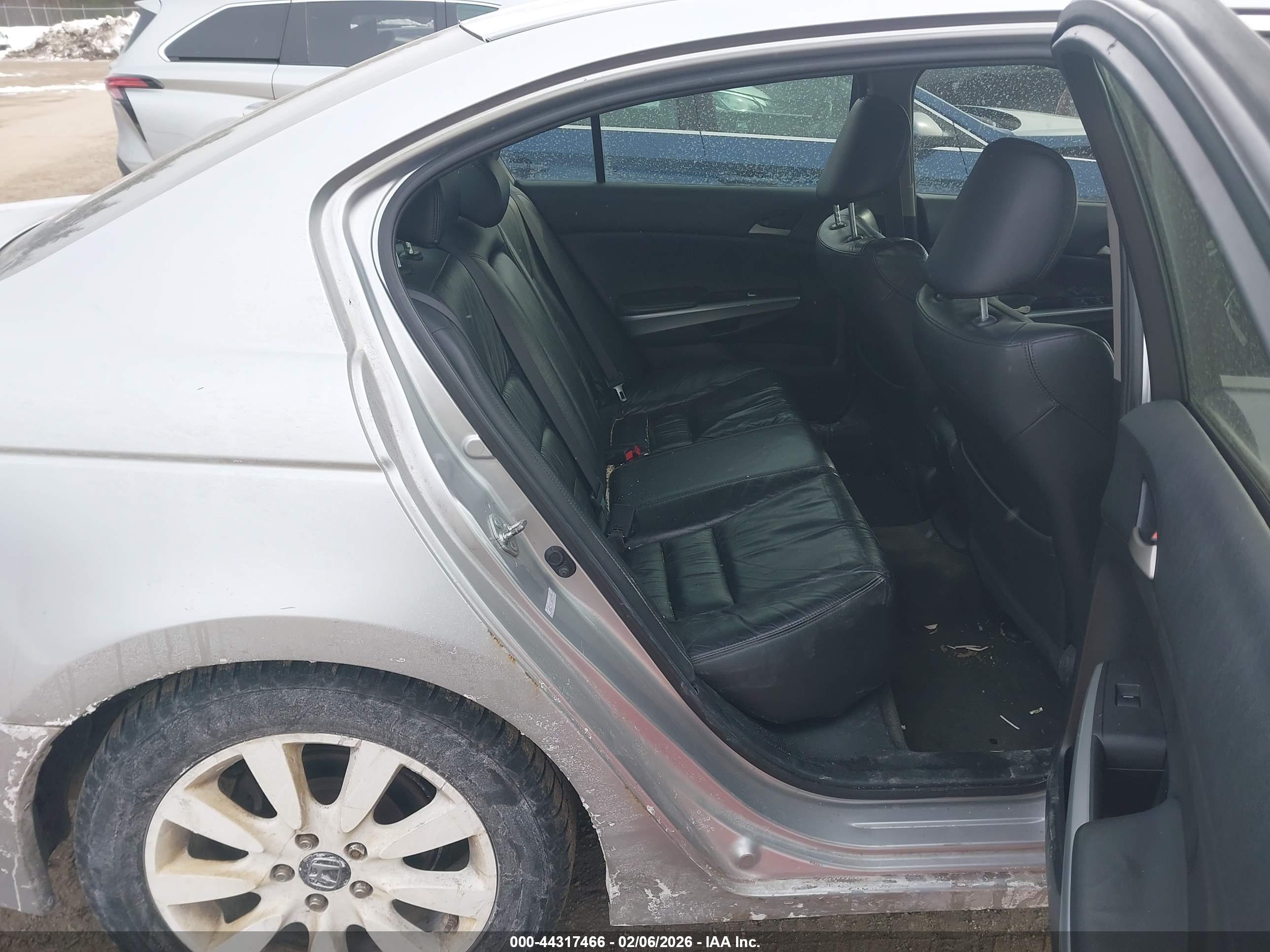 HONDA ACCORD image 8