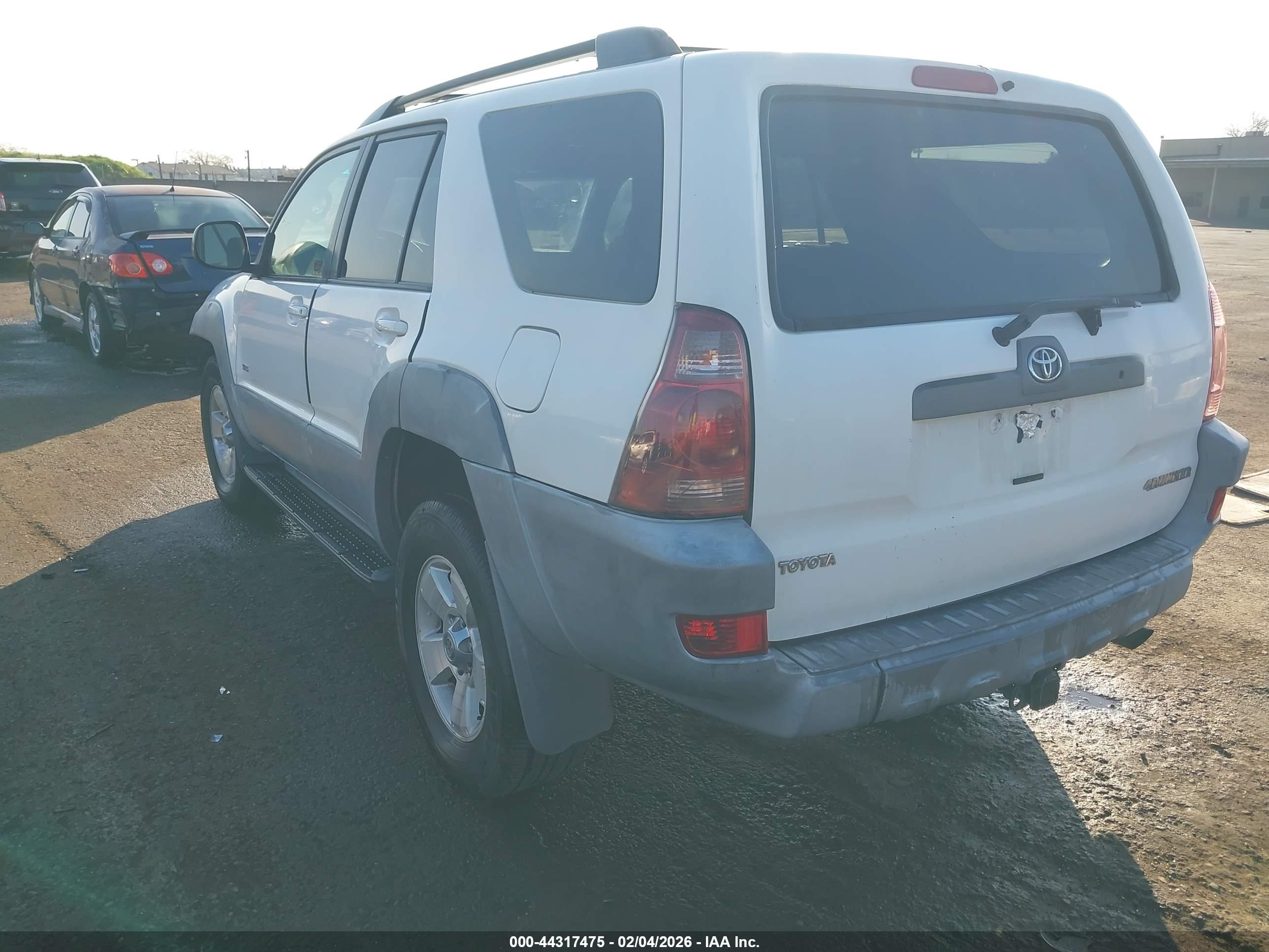 TOYOTA 4RUNNER image 3